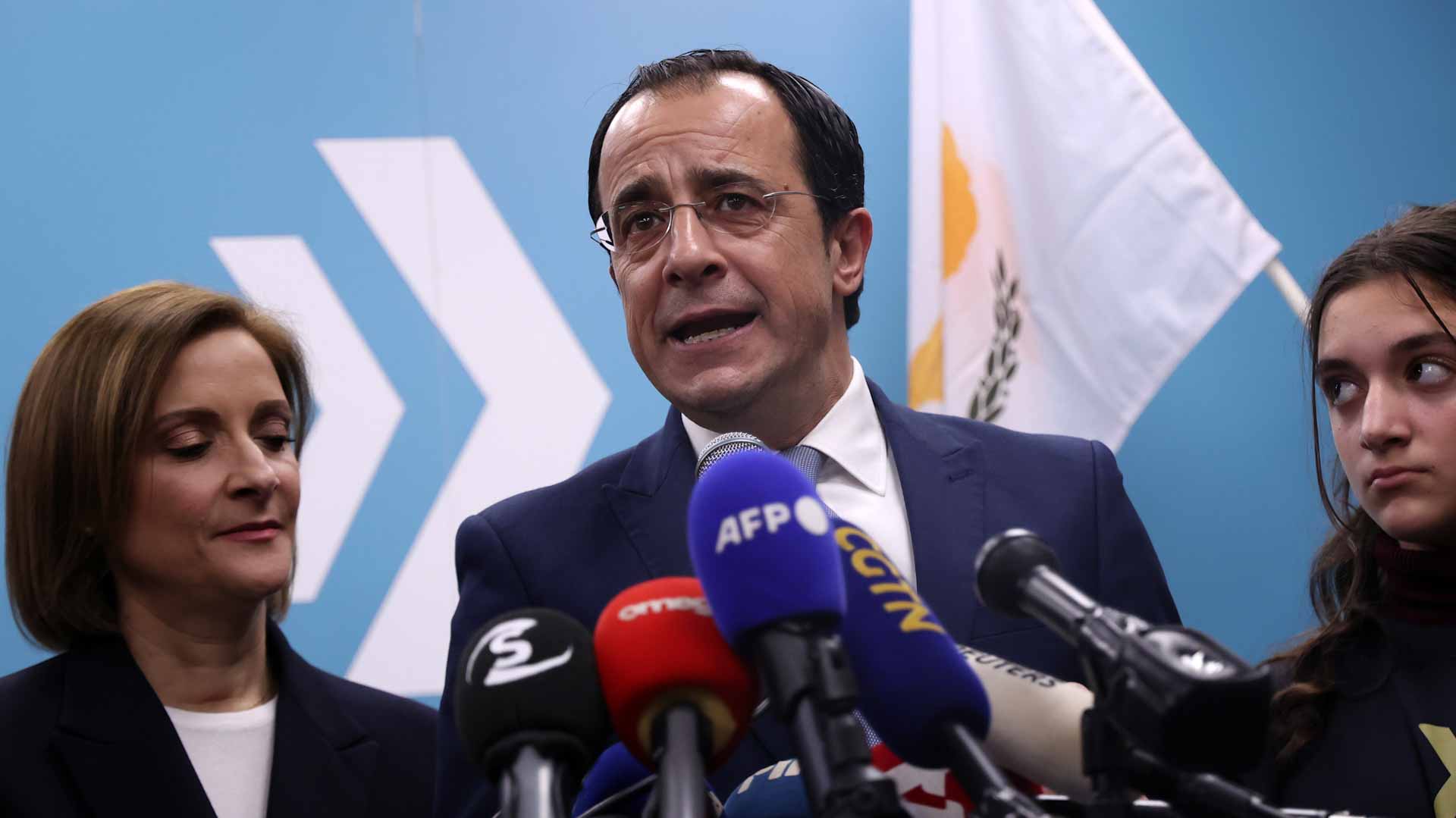 Image for the title: Cyprus presidential vote goes to a second round 