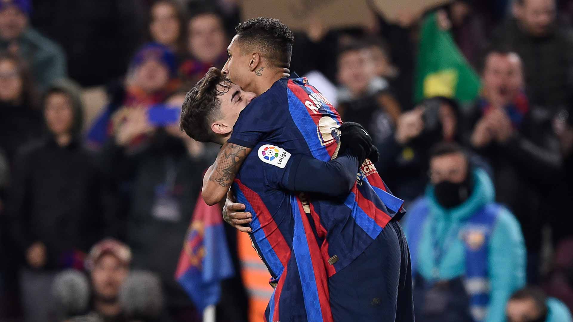 Image for the title: Barcelona defeats Sevilla 3-0 to increase their lead in LaLiga 