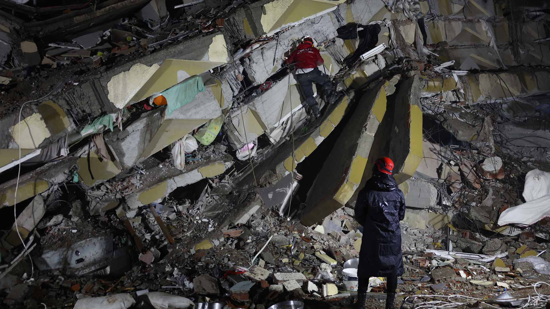 Image for the title: Earthquake kills more than 4,300 in Turkey, Syria 