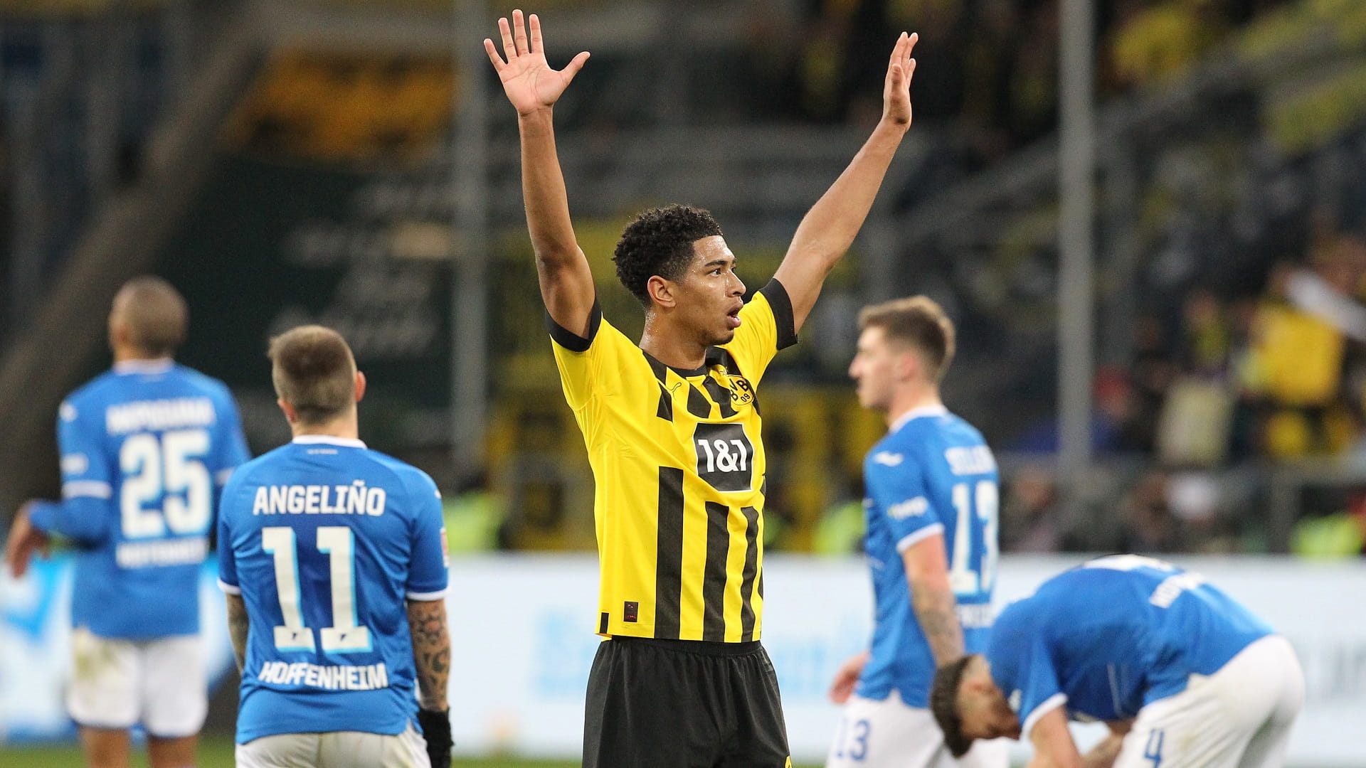 صورة بعنوان: بوروسيا دورتموند يخطف صدارة الدوري الألماني 