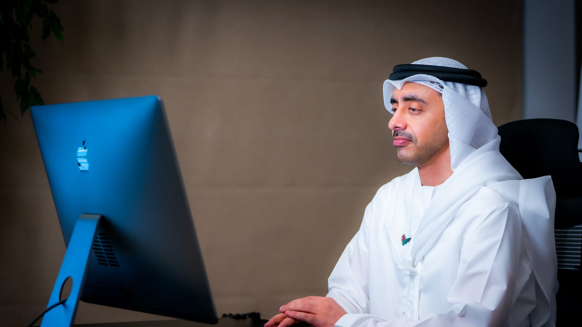 صورة بعنوان: عبد الله بن زايد: "نسعى لإدارة منظومة عمل مبتكرة متعددة الأطراف" 