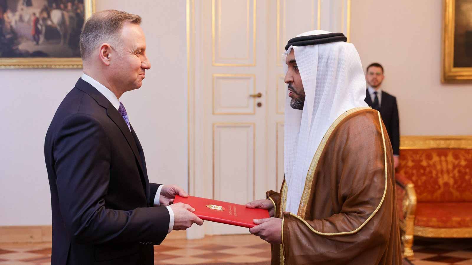 صورة بعنوان: سفير الإمارات يقدم أوراق اعتماده إلى رئيس بولندا 