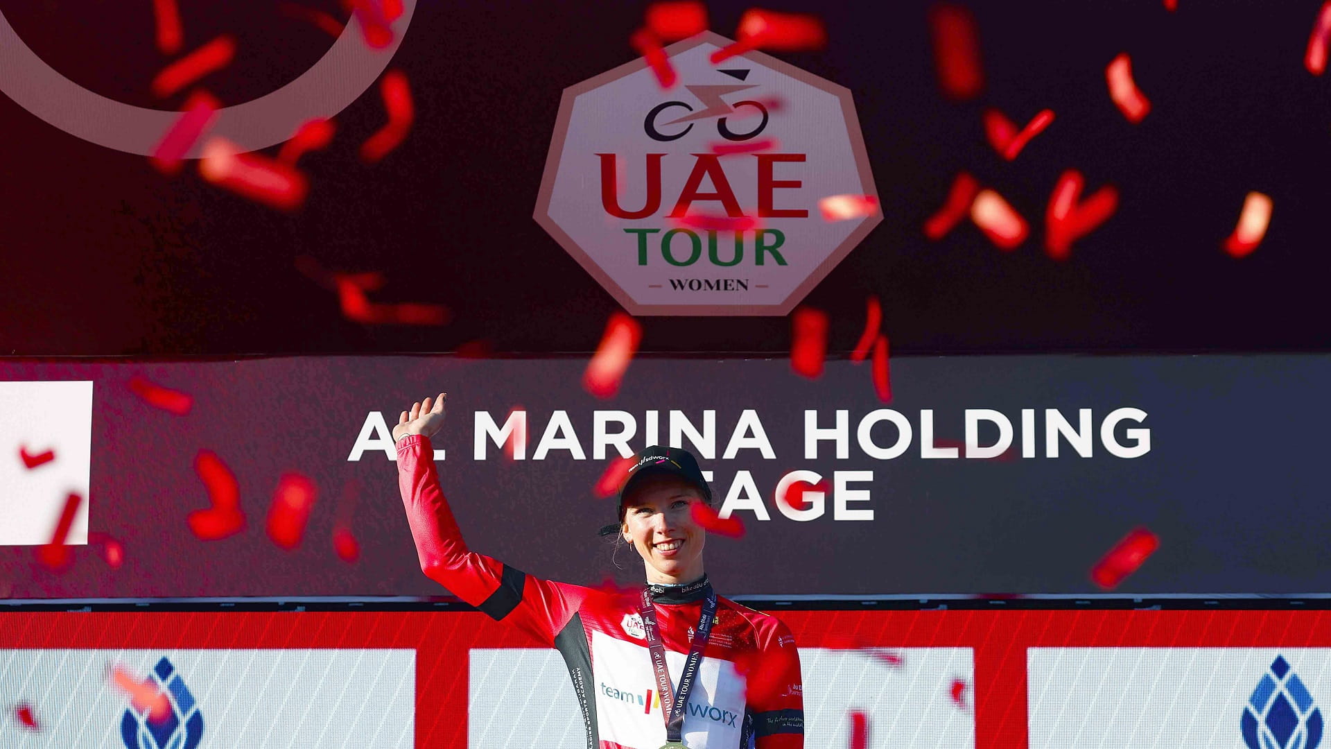 صورة بعنوان: الألمانية وايبس تتوج بالمرحلة الثانية من طواف الإمارات للسيدات 