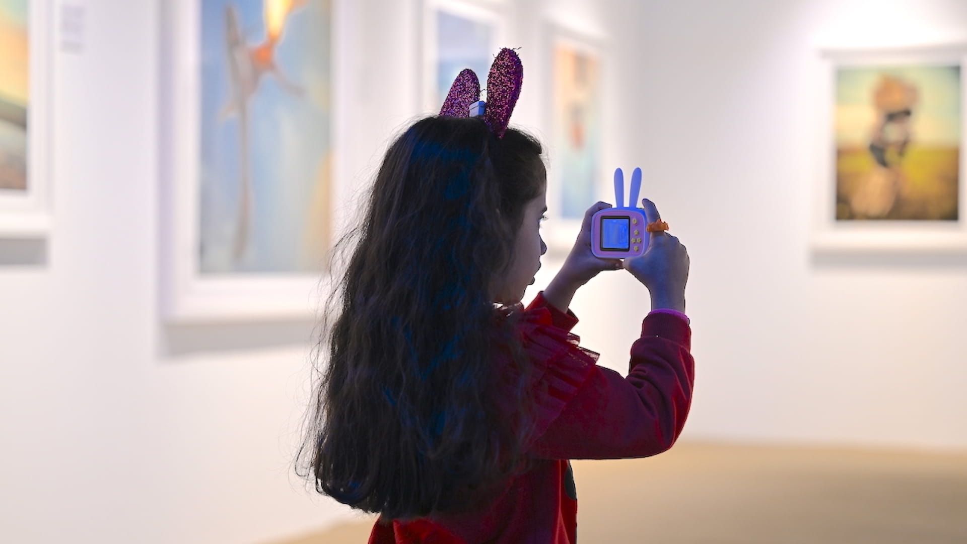 Image for the title: Xposure offers children futuristic pro photography experience 