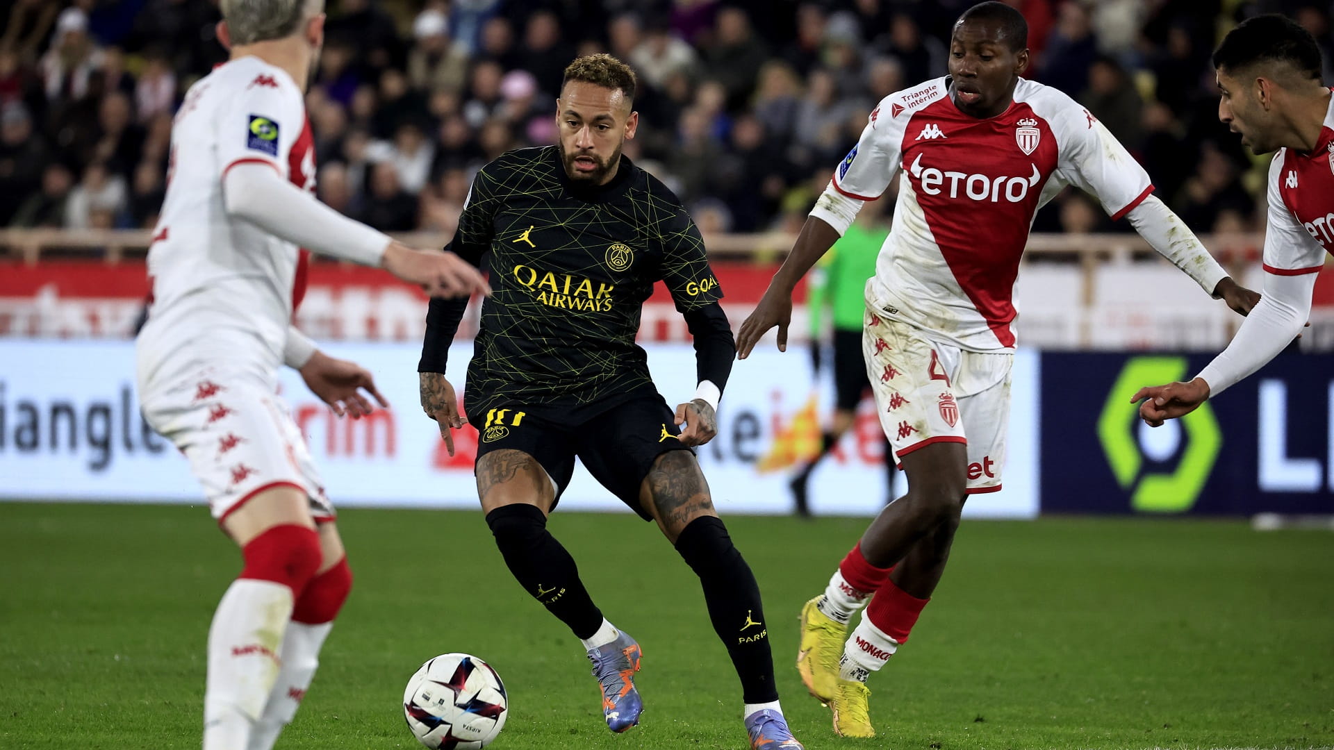 صورة بعنوان: موناكو يقسو على سان جيرمان في الدوري الفرنسي 