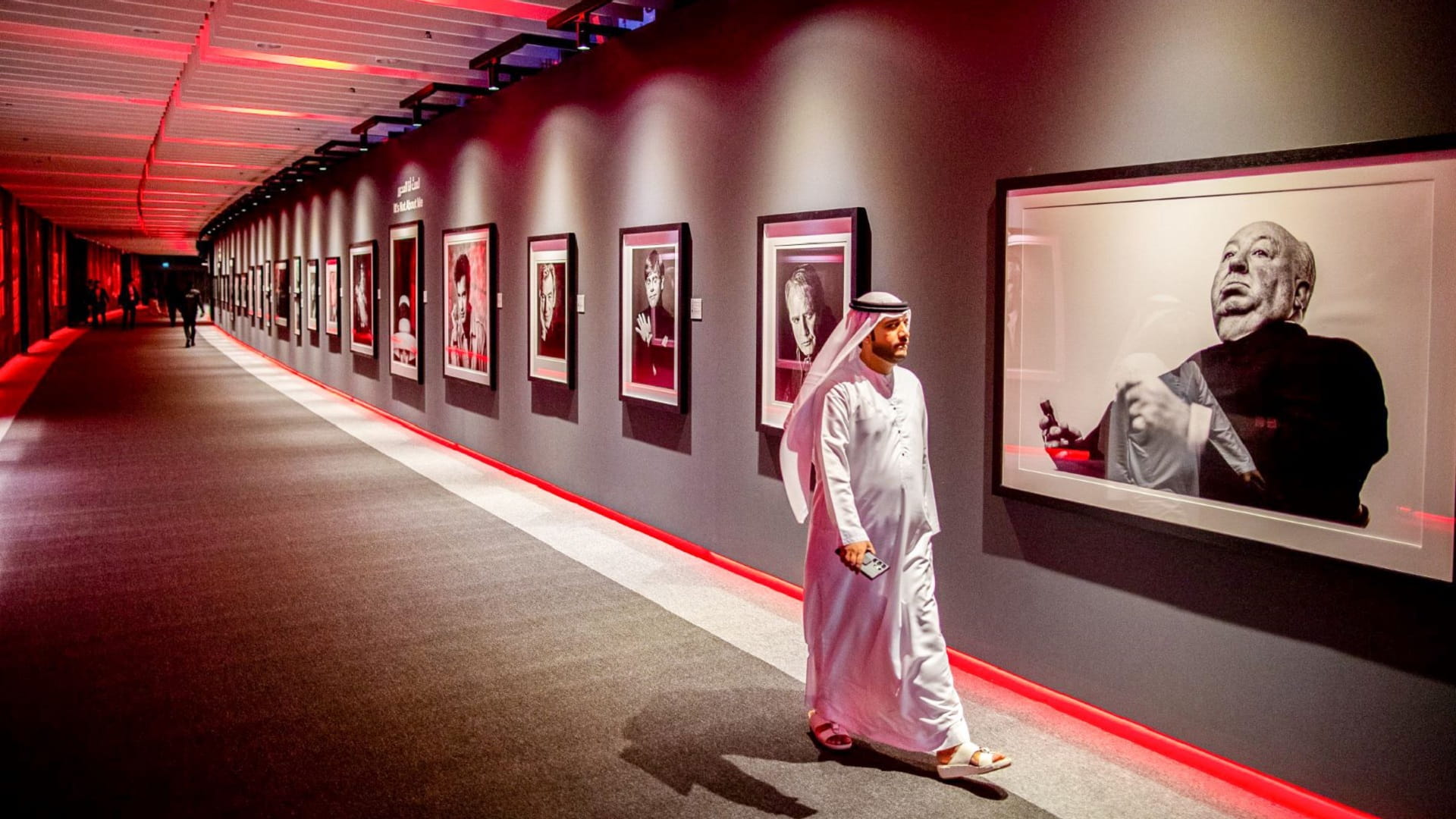 صورة بعنوان: "اكسبوجر 2023" يسأل: ماذا لو لم يتم اختراع الكاميرا؟ 