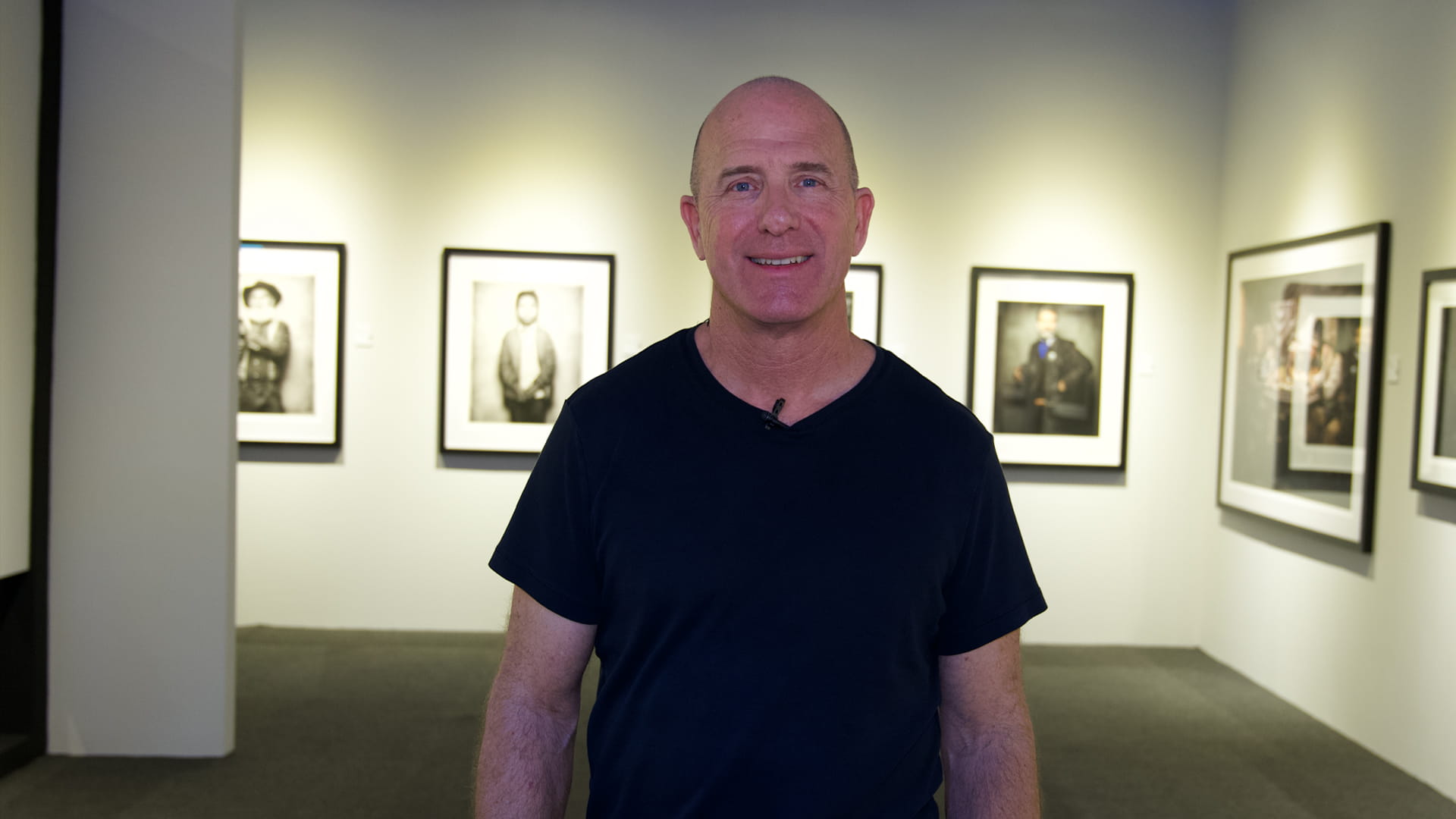 صورة بعنوان: جول غرايمز.. من شغف الطفولة إلى أسلوب حياة في تصوير البورتريه 