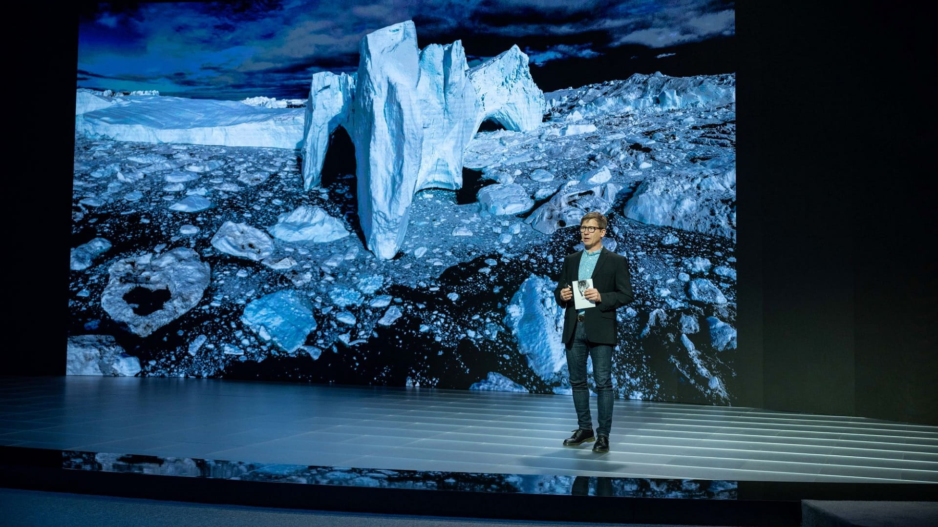 صورة بعنوان: مصورون باكسبوجر: تغيرات المناطق القطبية المناخية تدق ناقوس الخطر 