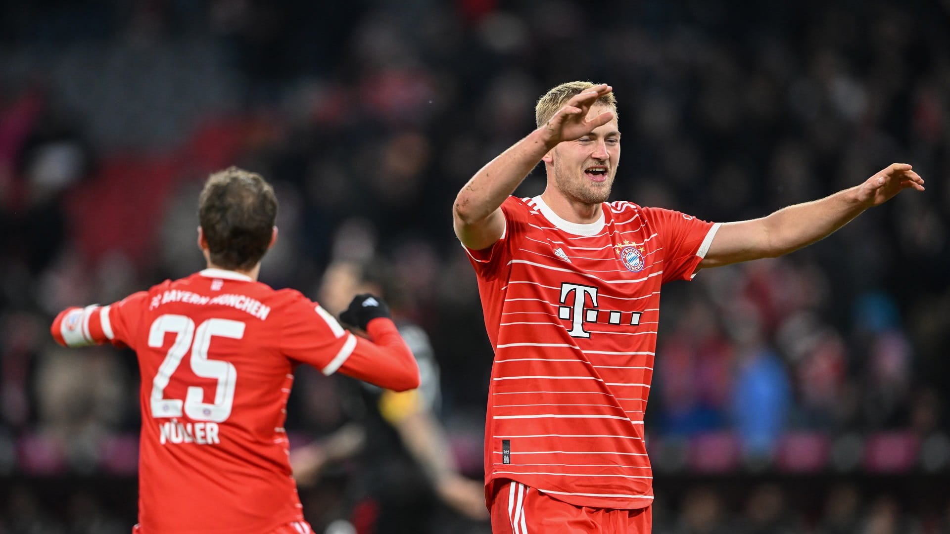 صورة بعنوان: بايرن ميونخ يستعيد صدارة الدوري الألماني 