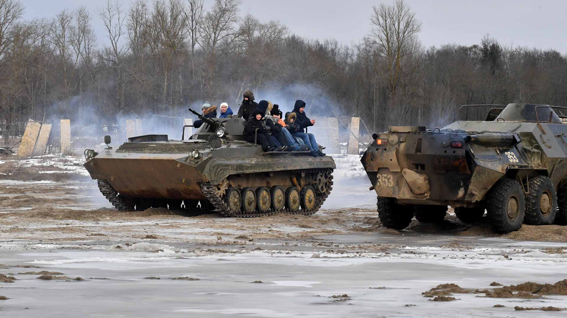 Image for the title: Russian rejectors flee the Ukraine crisis by hiding out of fear 