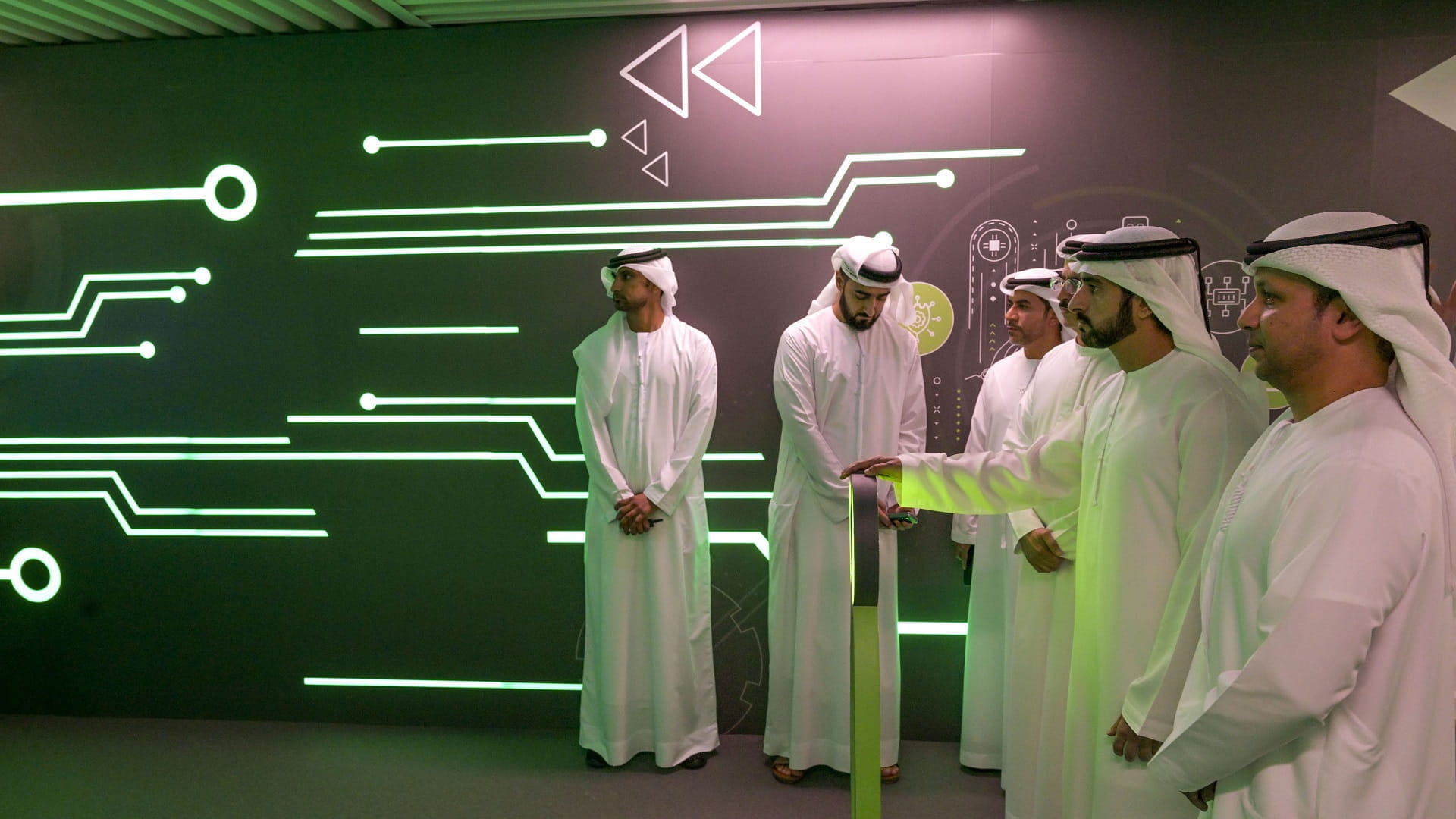 Image for the title: Dubai CP inaugurates world’s largest solar-powered data centre 