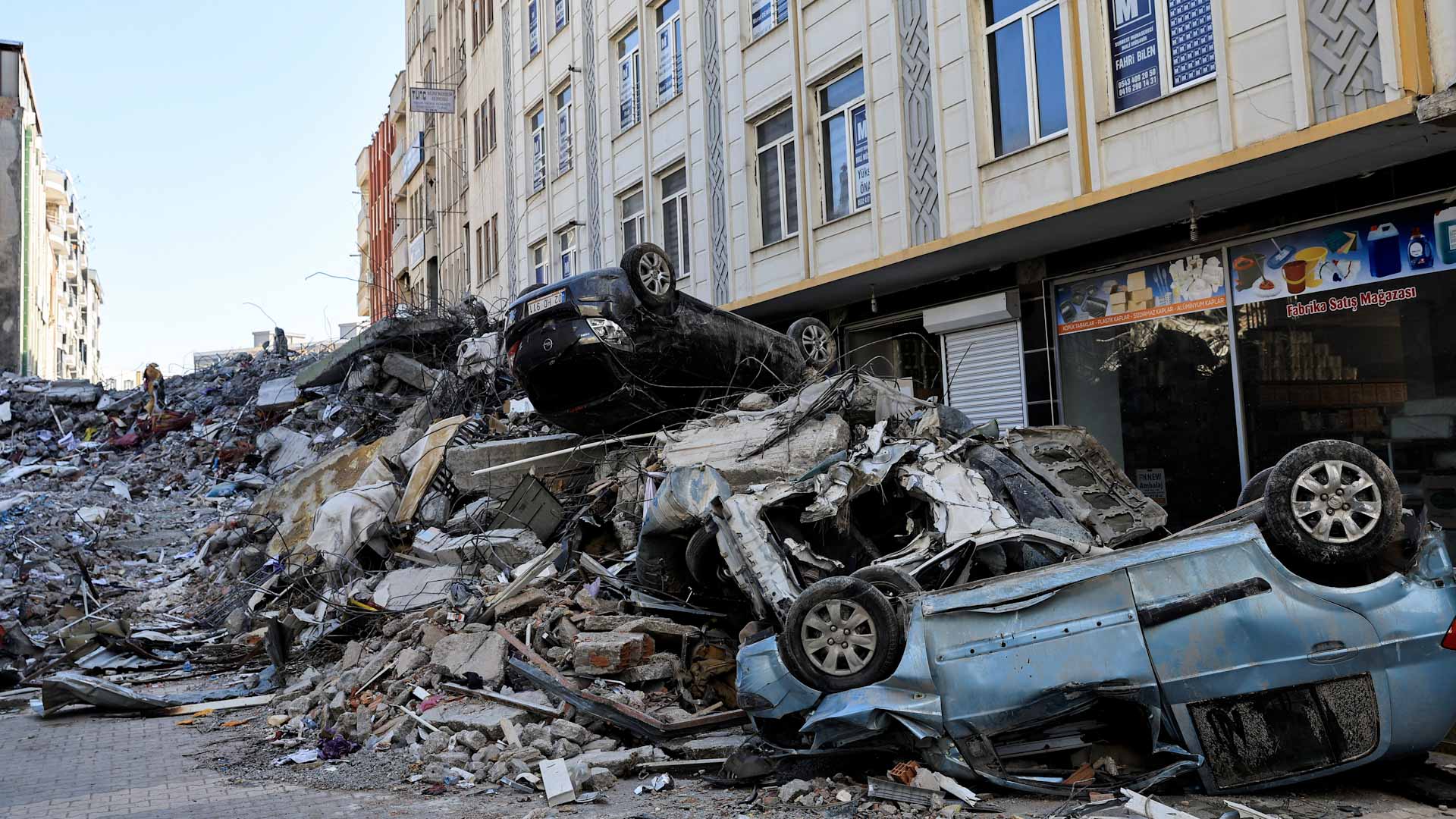 صورة بعنوان: حصيلة وفيات زلزال تركيا تتجاوز الـ 39 ألفاً 