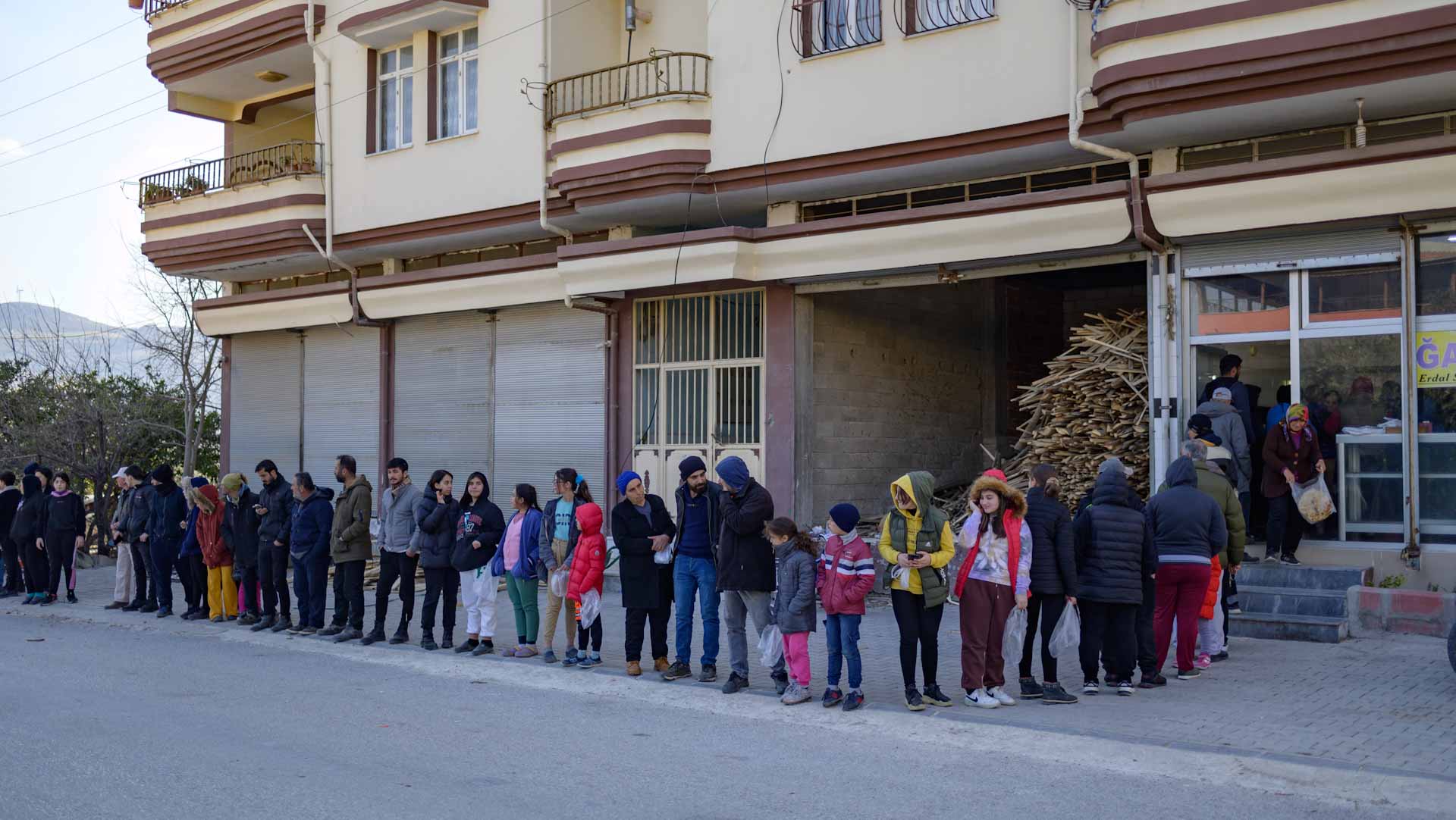 Image for the title: Turkey-Syria death toll passes 41000 