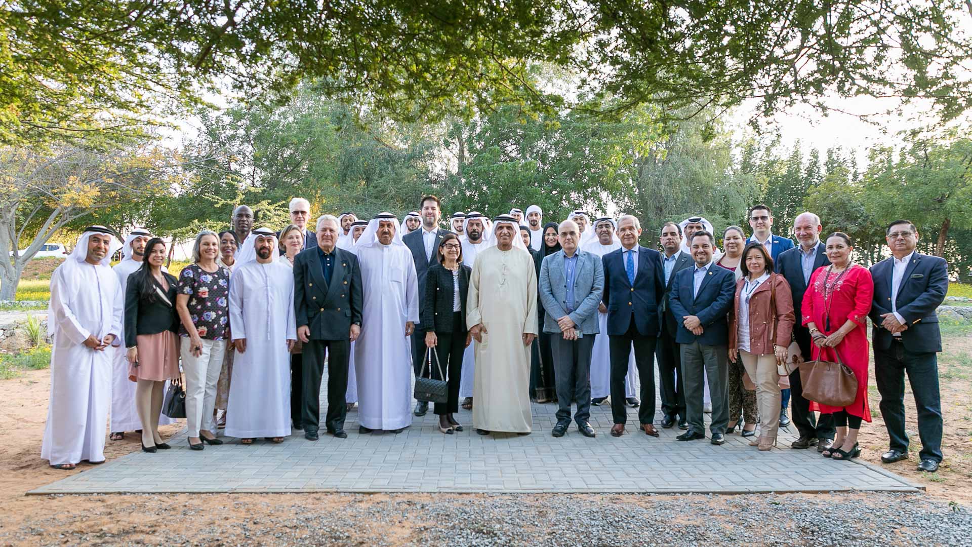 صورة بعنوان: حاكم رأس الخيمة يستقبل سفراء دول أميركا اللاتينية ومنطقة الكاريبي 