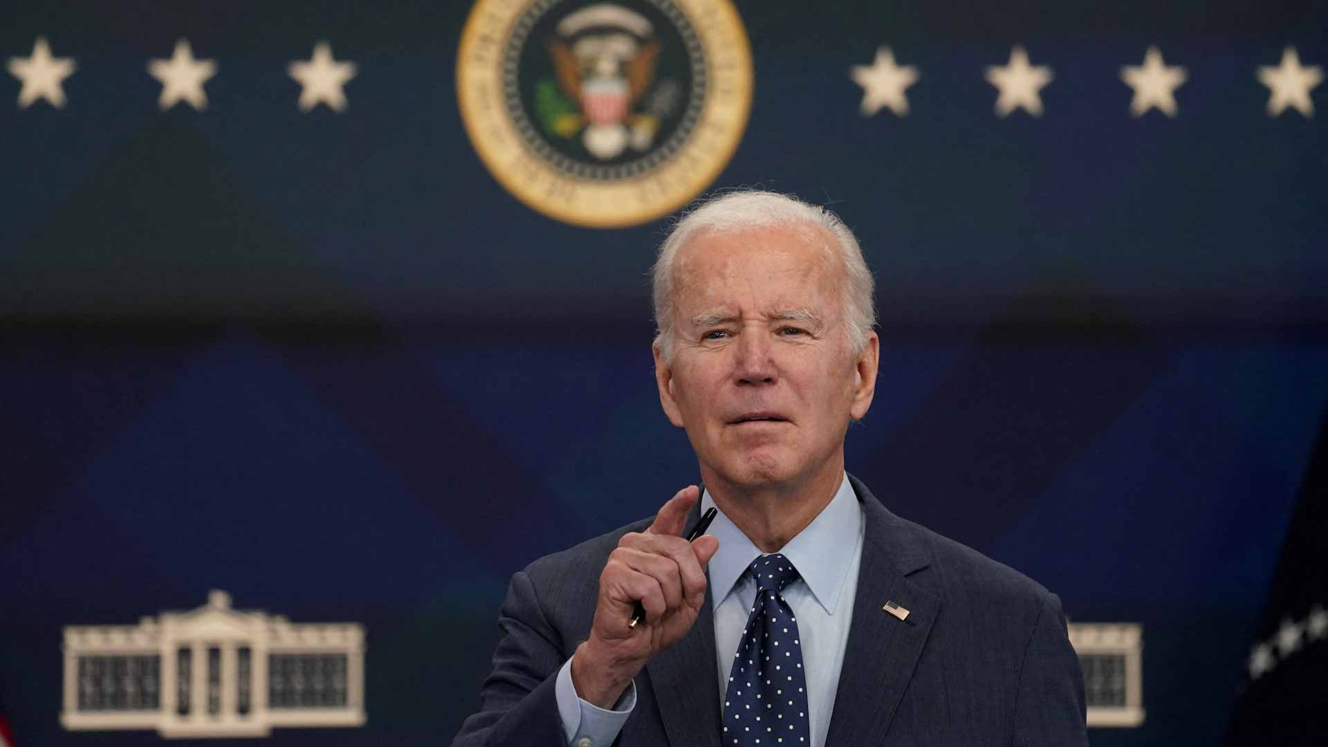 صورة بعنوان: بايدن يصل كييف قبل الذكرى الأولى للاجتياح الروسي لأوكرانيا 