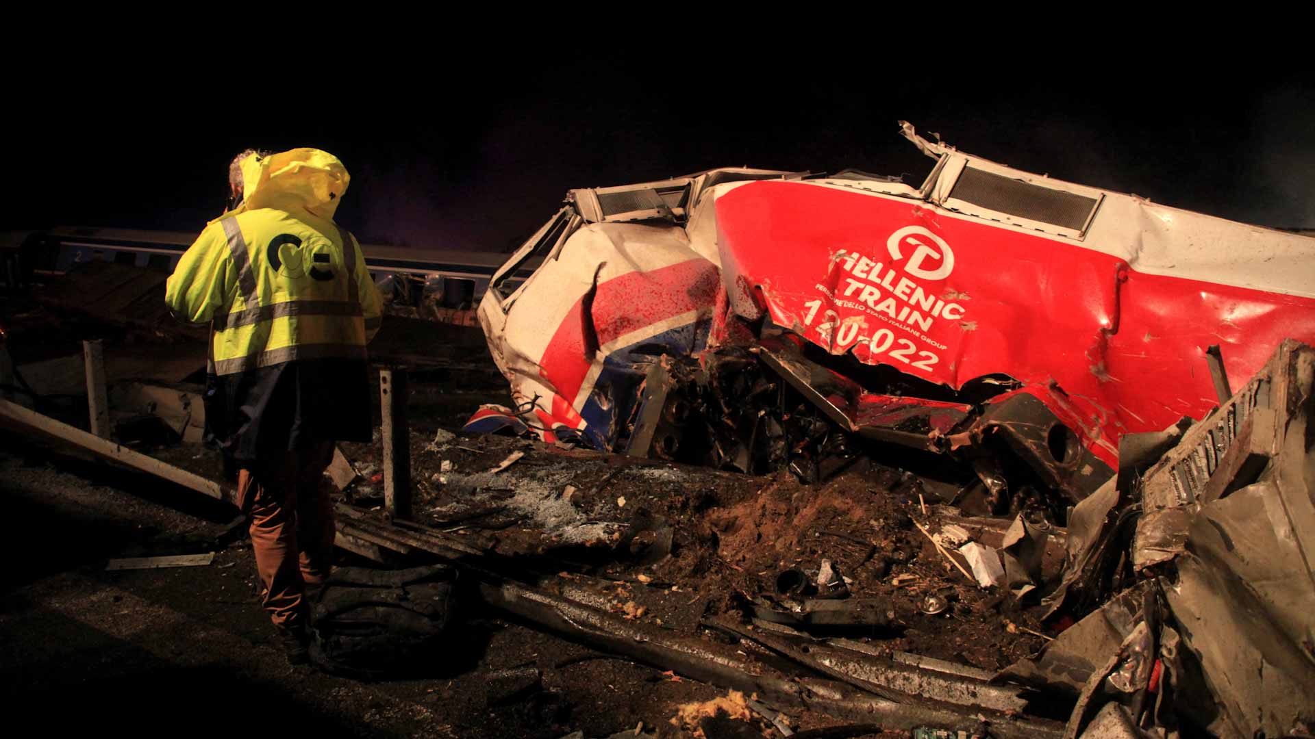 صورة بعنوان: في بلد أساطير اليونان...اصطدام قطارين يودي بحياة 32 ويصيب 85 بجروح 