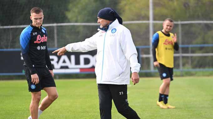 صورة بعنوان: نابولي يتطلع لتخطي إنتر في قمة مباريات الدوري الإيطالي 