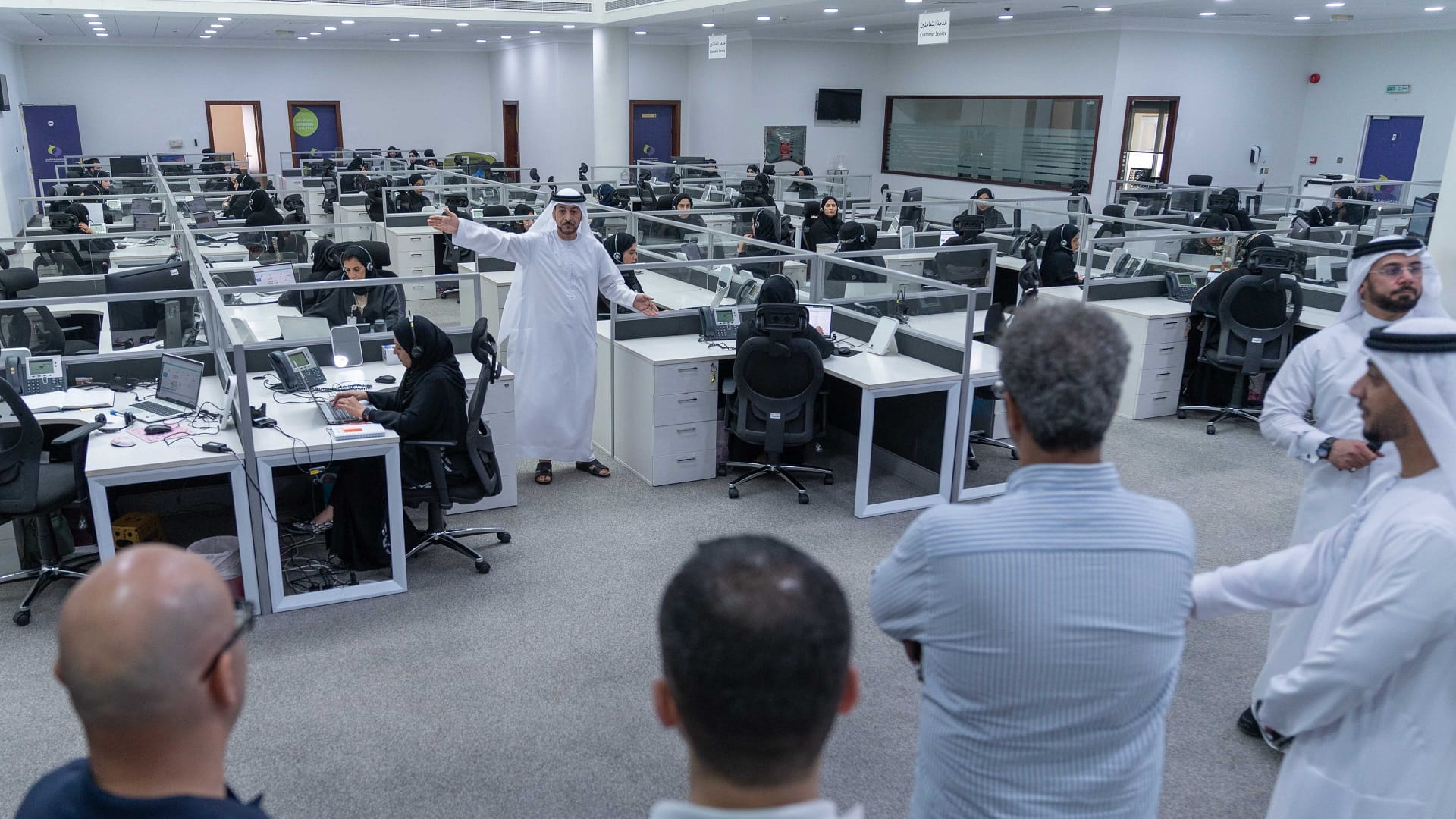 صورة بعنوان: ملتقى الشارقة لمراكز الاتصال يبحث الاتجاهات الاتصالية الحديثة غداً 