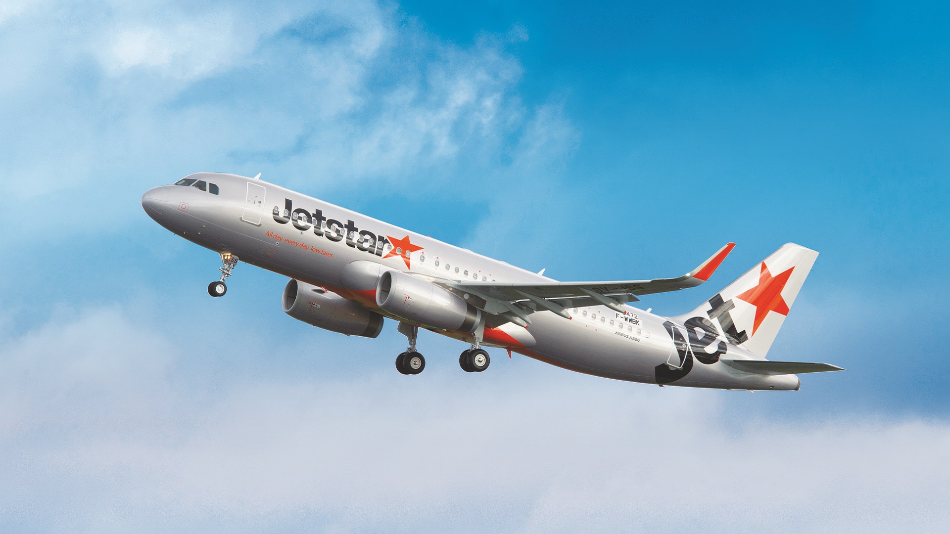 Image for the title: Plane makes emergency landing in Japan due to bomb threat 