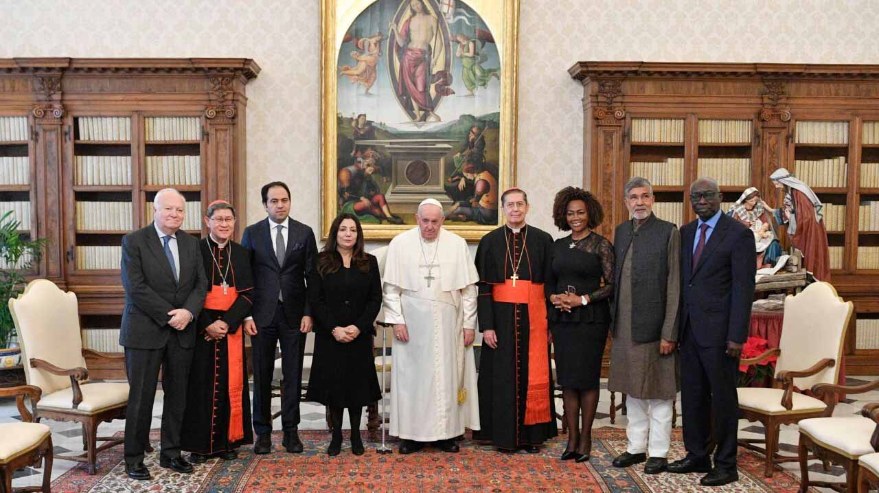 Image for the title: Pope Francis receives 2023 ZAHF judging committee 