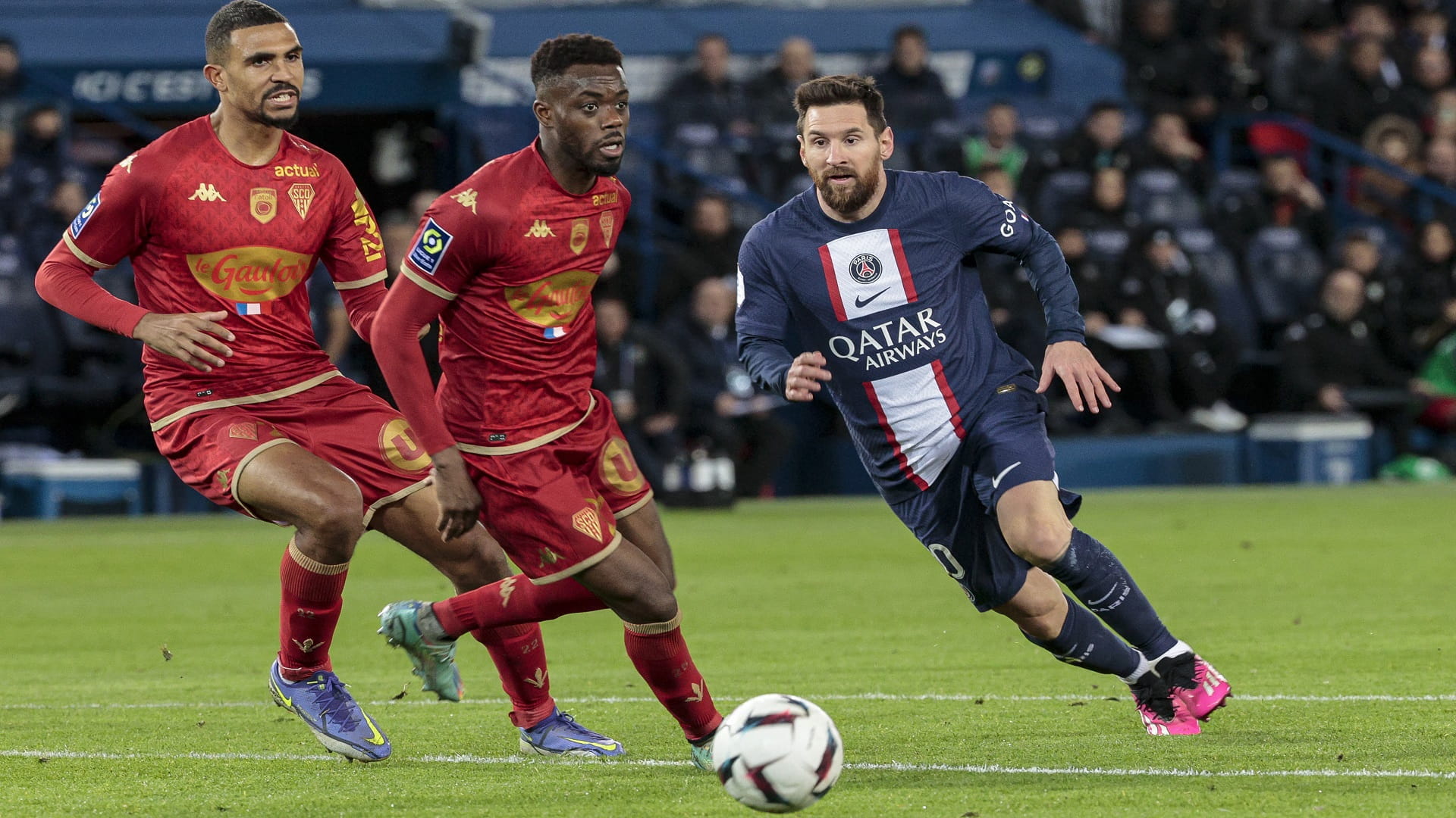 صورة بعنوان: ميسي يقود سان جيرمان للفوز على أنجيه في الدوري الفرنسي 