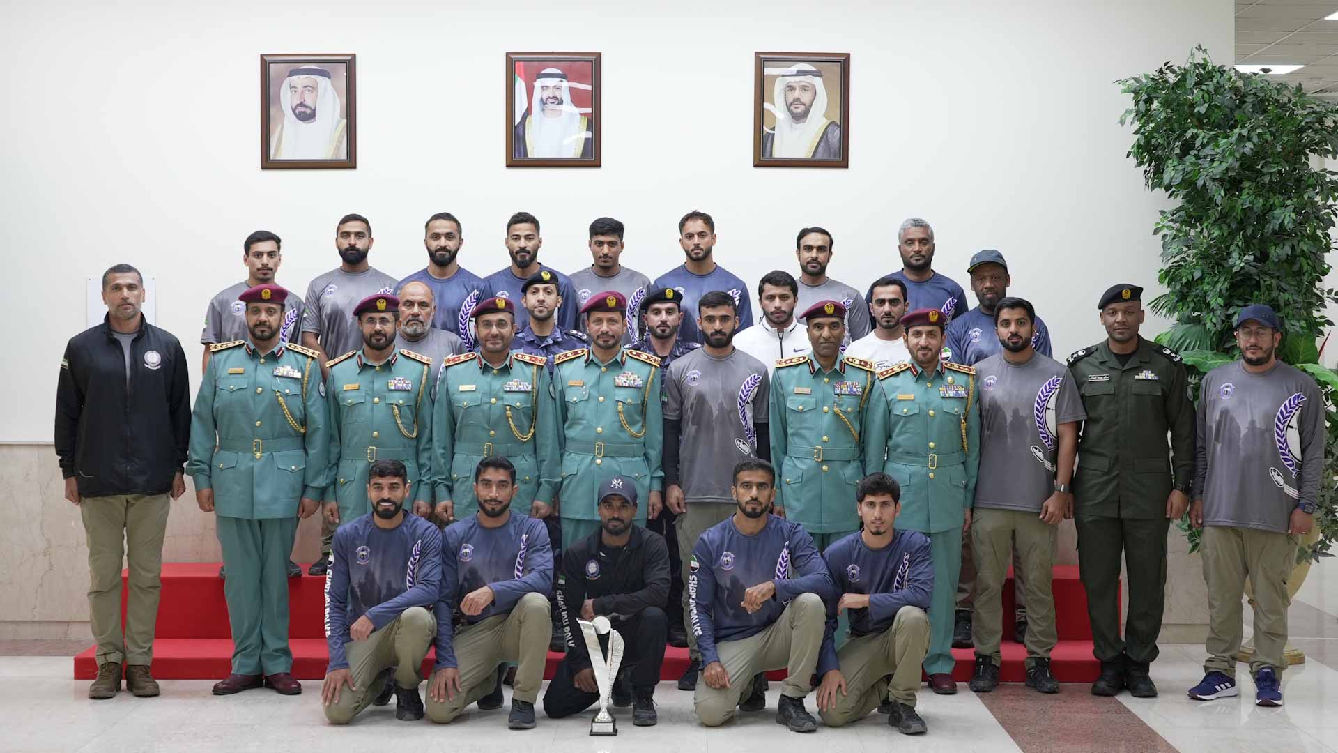 صورة بعنوان: اللواء الشامسي يستقبل فريق شرطة الشارقة الفائز بالمركز الثالث  