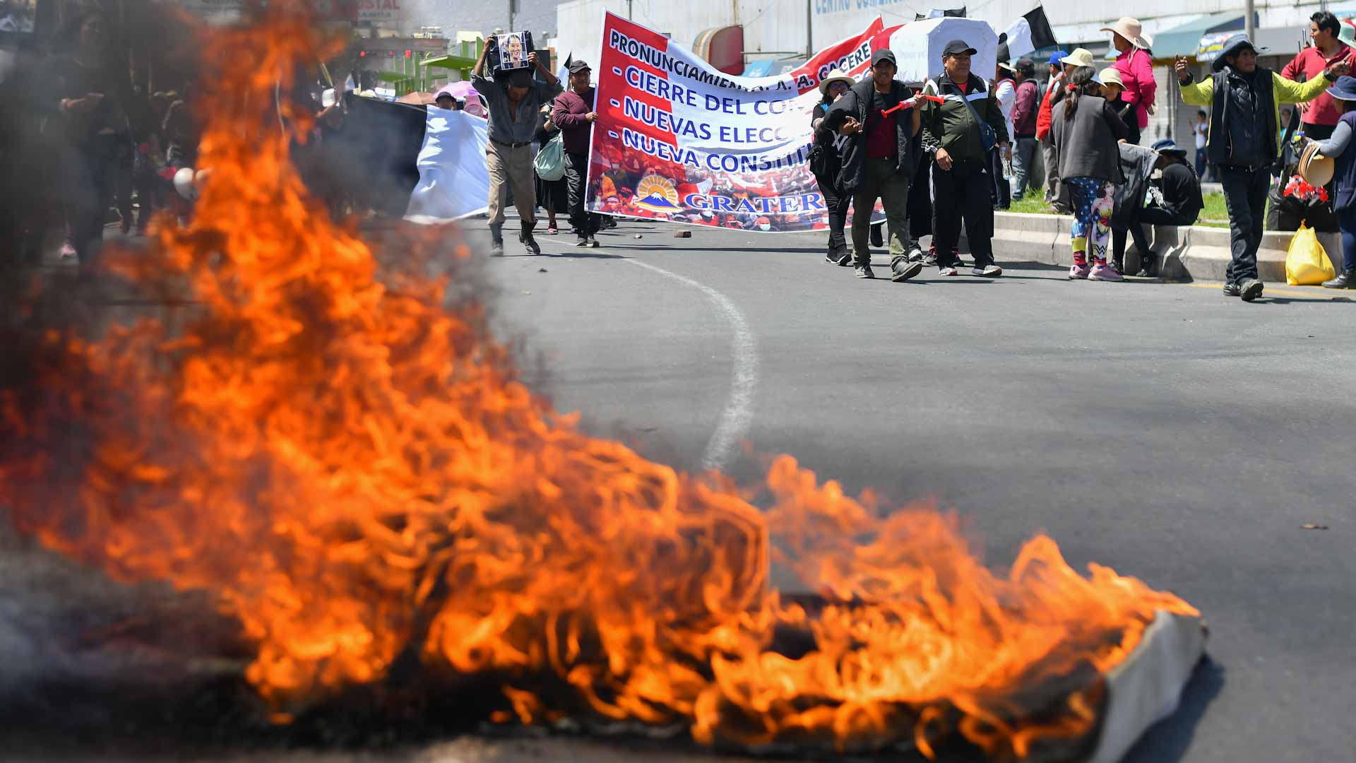 Image for the title: Peru shutters its main airport as countrywide protests persist 