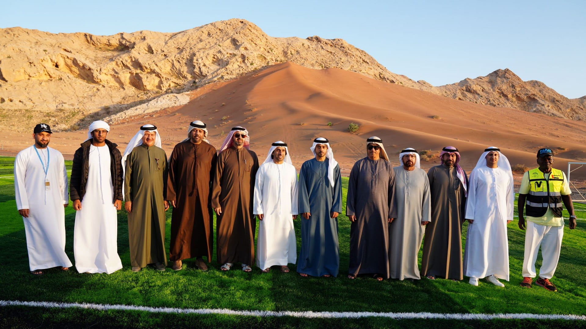 صورة بعنوان: "شروق" تطلق مركز "مغامرات السماء" في الوسطى لعشاق الرياضات الجوية  