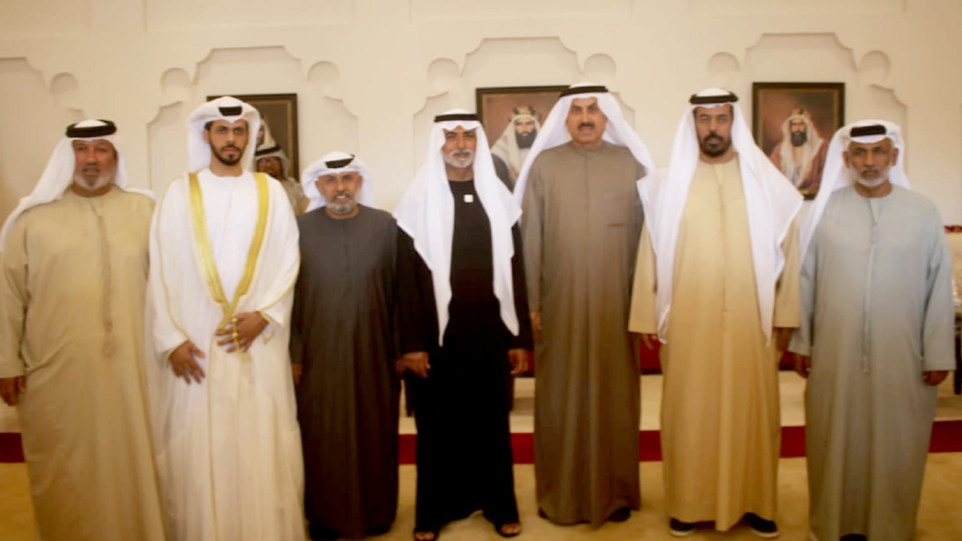 صورة بعنوان: صقر غباش ونهيان بن مبارك يحضران أفراح العفاري في العين 