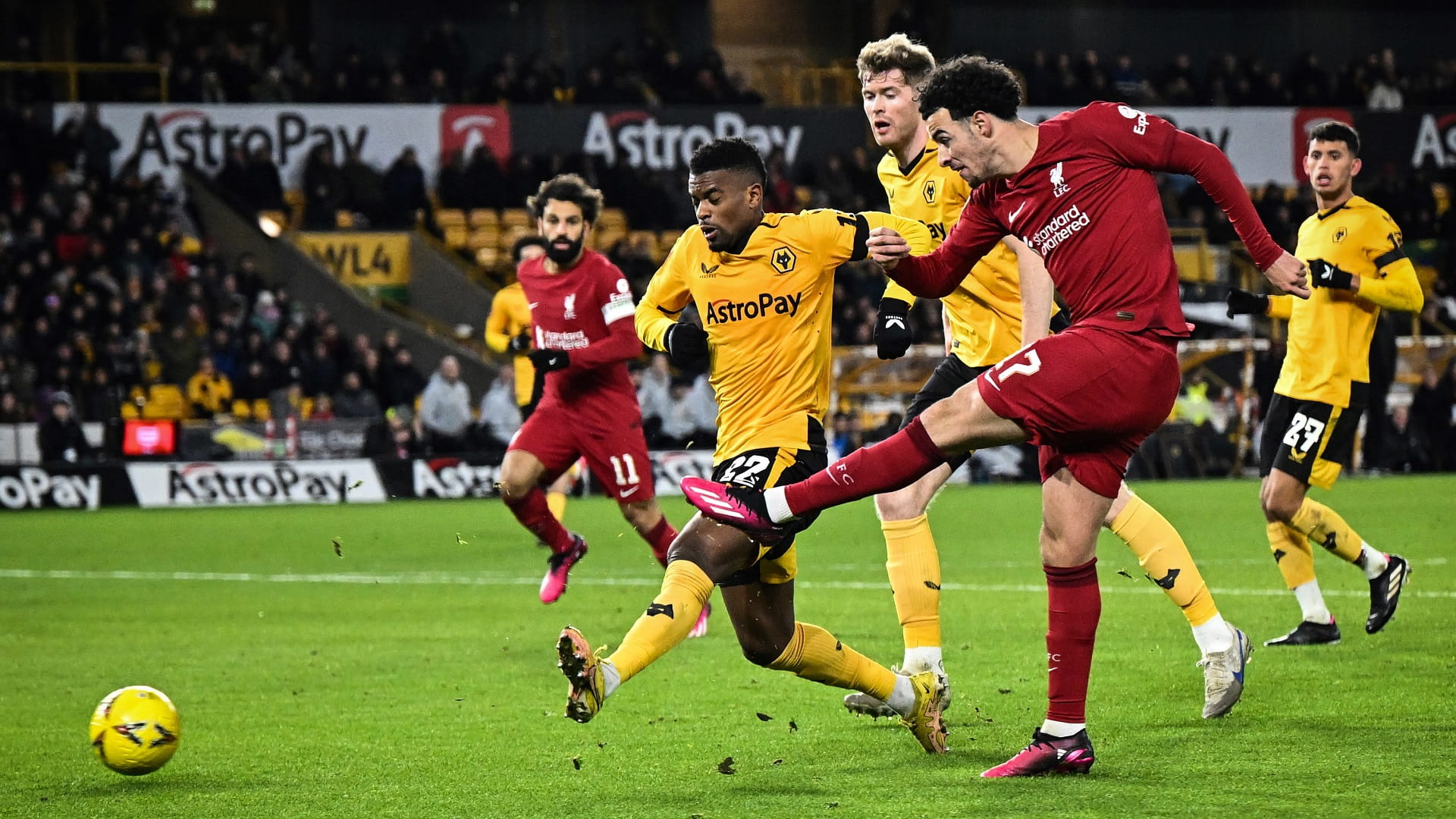 Image for the title: Elliott strike sends Liverpool past Wolves in FA Cup replay 