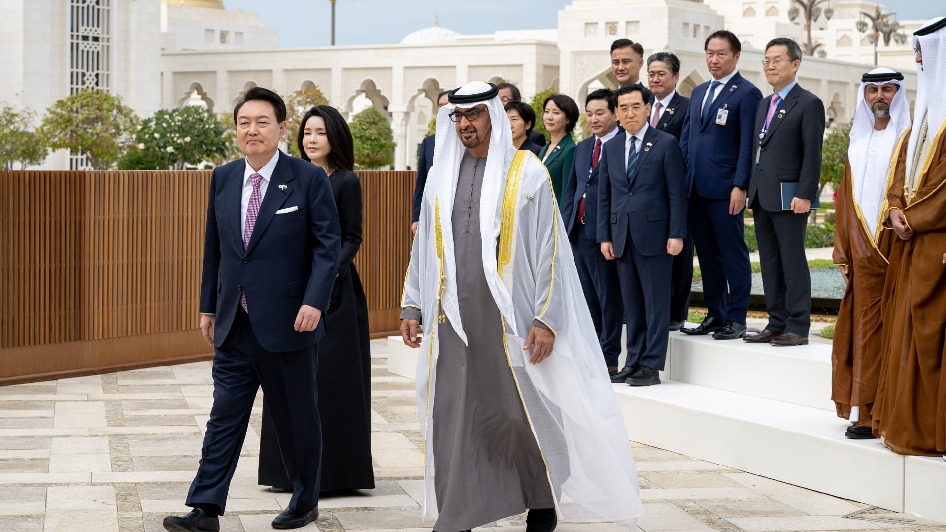 Image for the title: UAE, Korea issue Joint Statement marking state visit of ROK Pres. 
