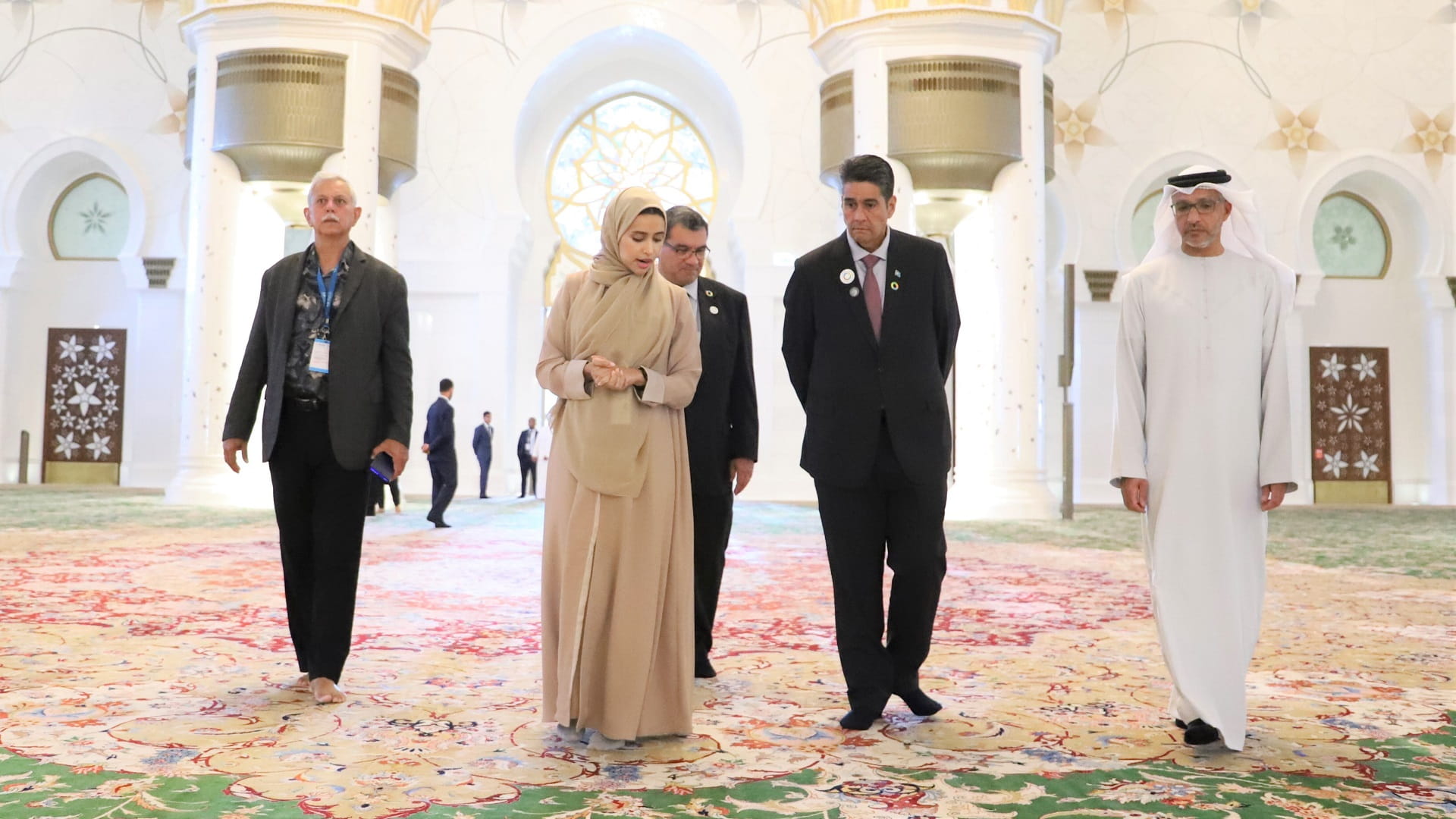 Image for the title: President of Palau visits Sheikh Zayed Grand Mosque 