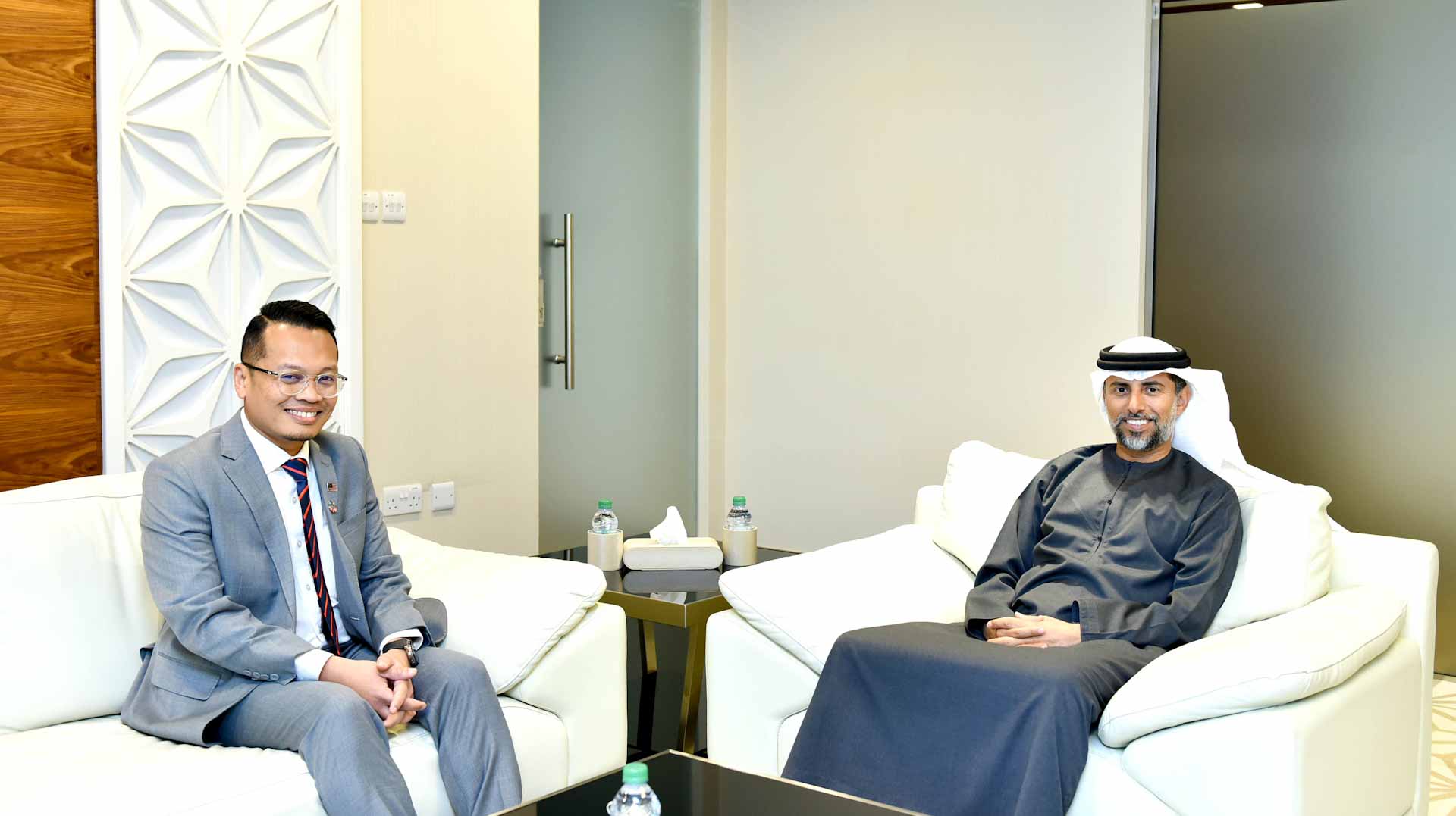 Image for the title: Al Mazrouei meets Malaysian Minister Climate Change 