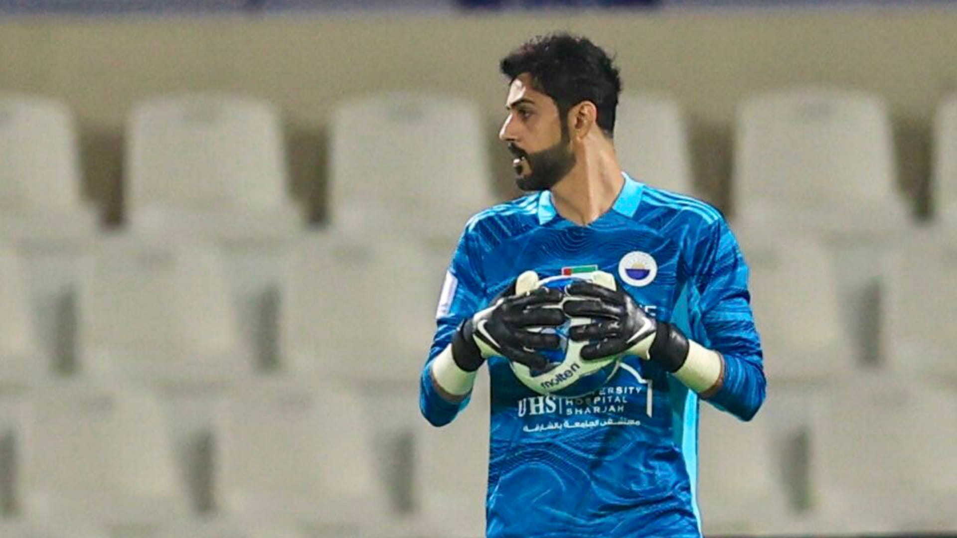 صورة بعنوان: الشارقة يعلن تجديد عقد الحارس عادل الحوسني حتى 2026 