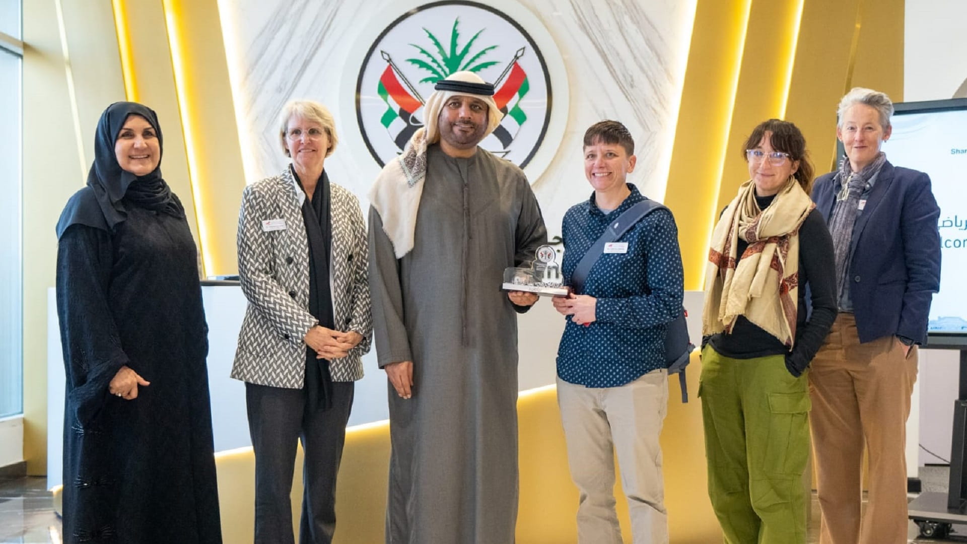 صورة بعنوان: "الشارقة الرياضي" يبحث التعاون الأكاديمي مع جامعة كاليفورنيا 