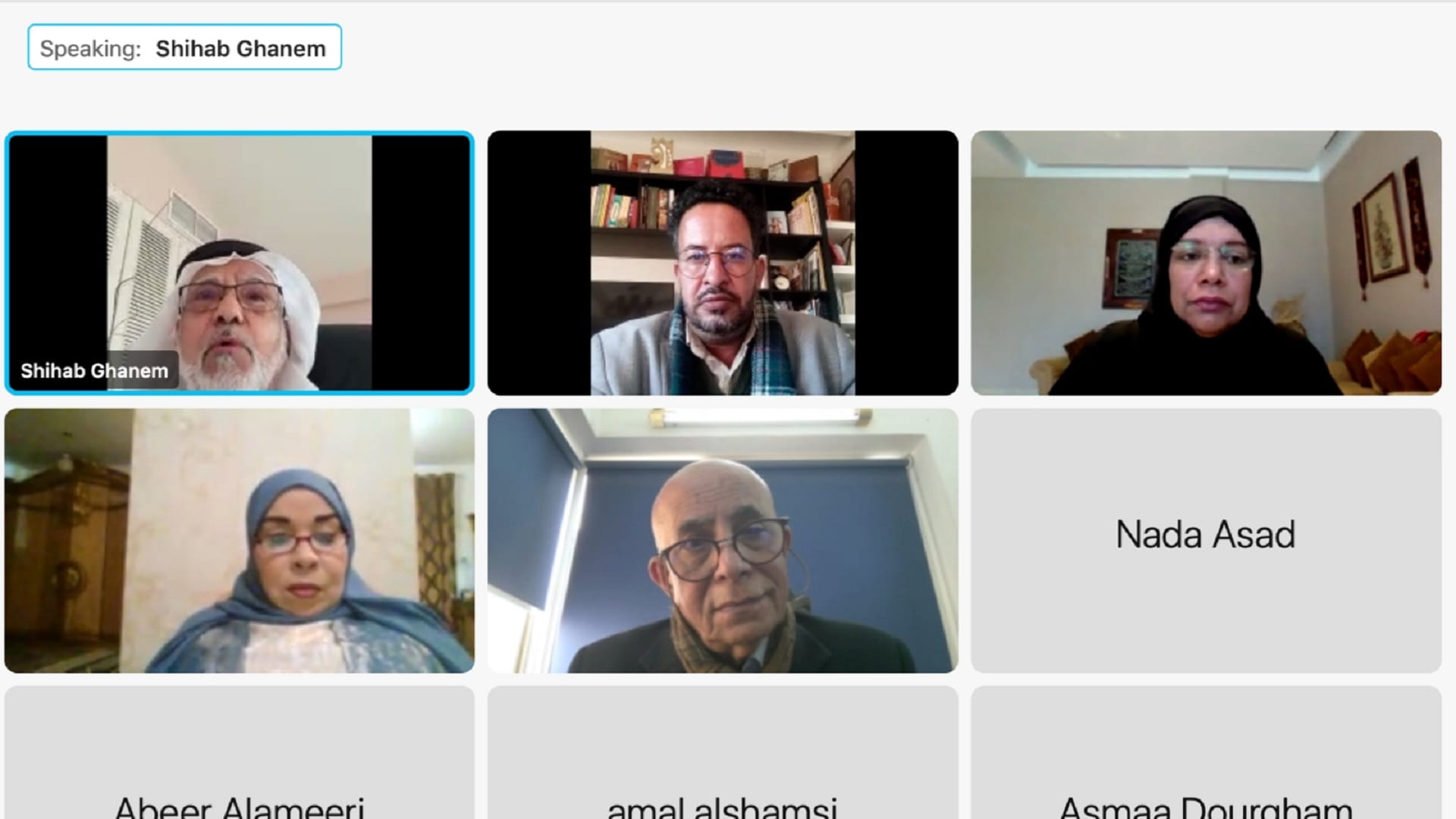 صورة بعنوان: صالون الشارقة الثقافي يبحث أثر المجموعات الثقافية الإلكترونية 