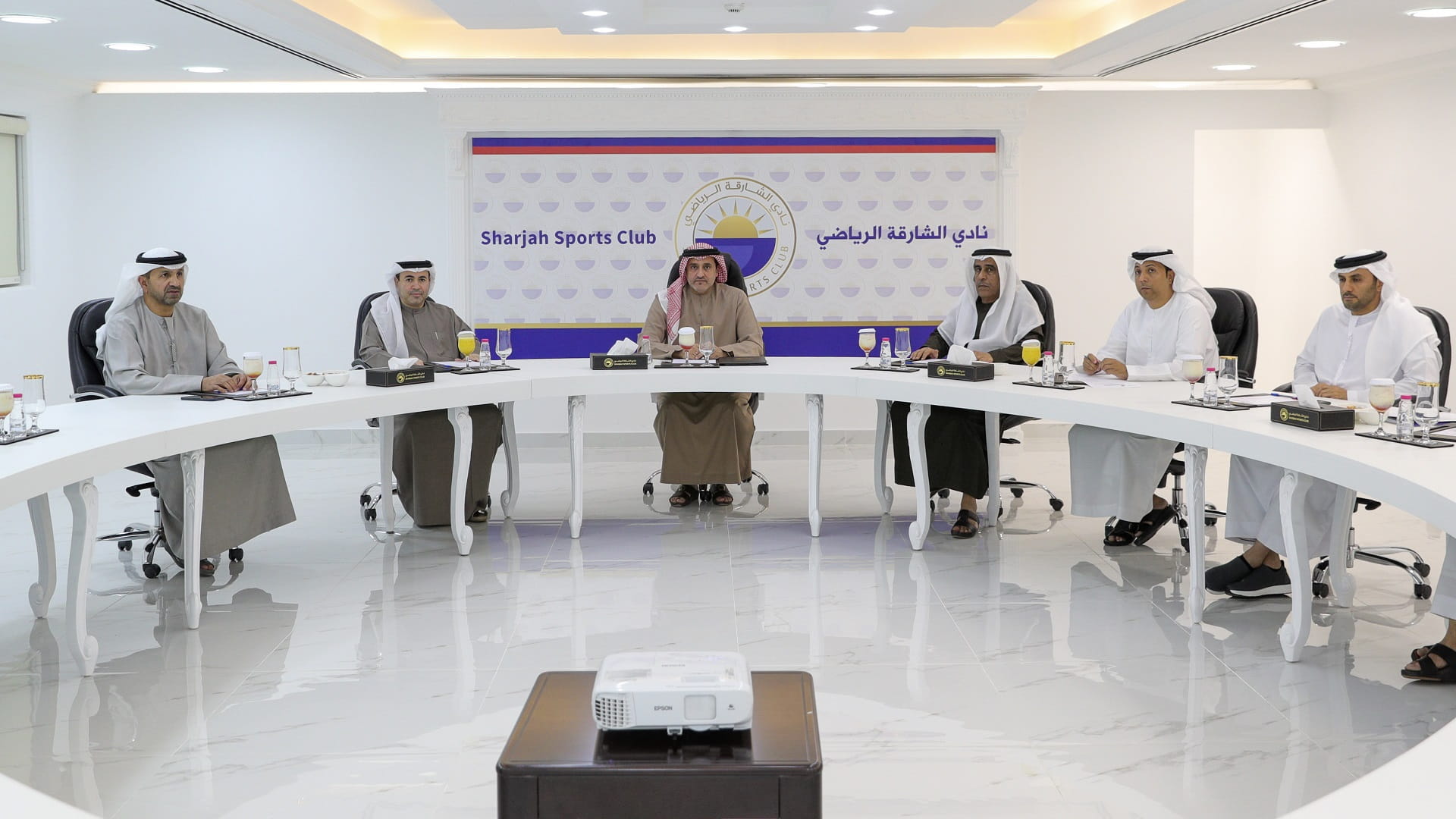 صورة بعنوان: علي المدفع: توجيهات حاكم الشارقة نبراس تطوير الرياضة في الدولة 