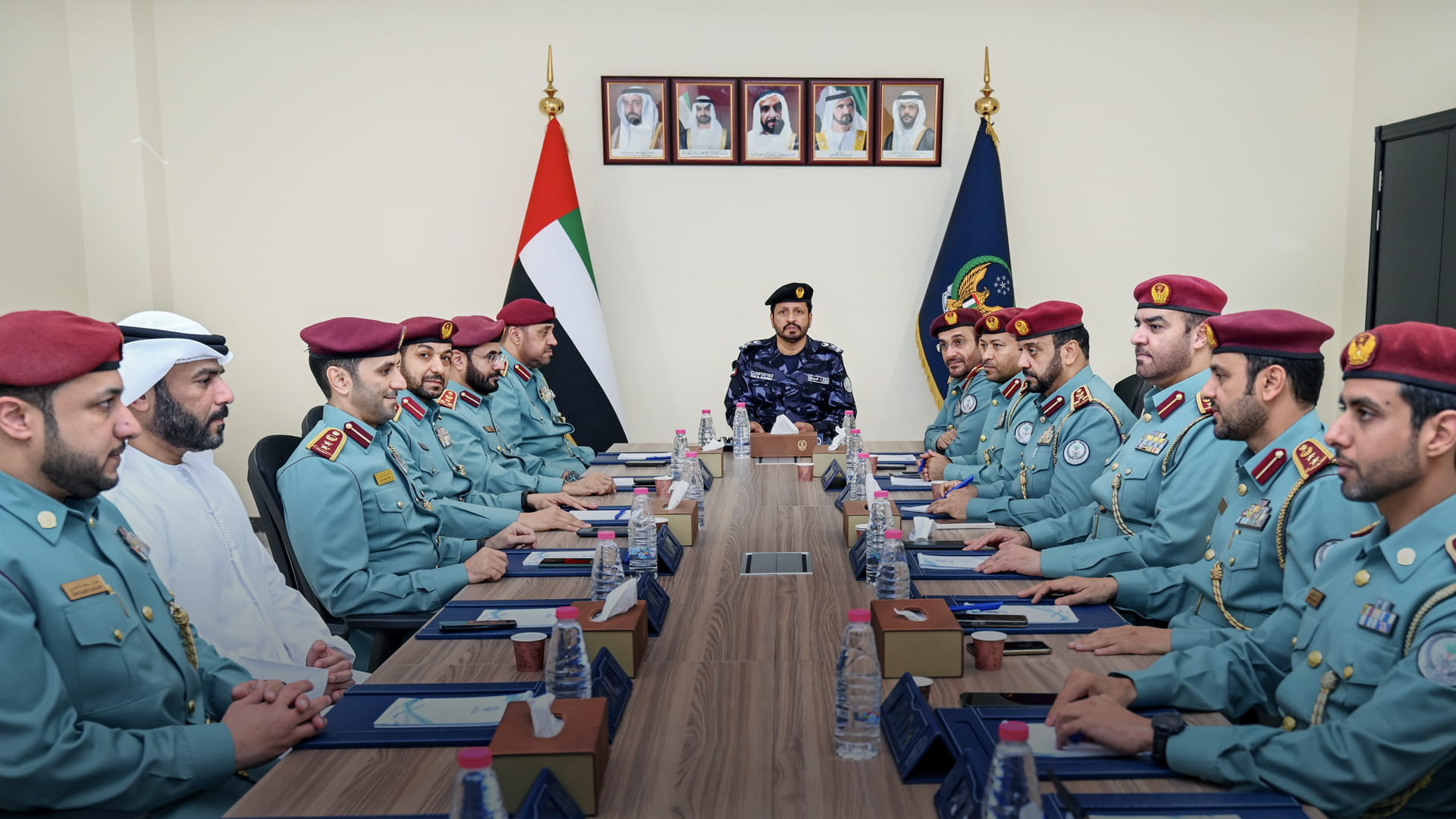 صورة بعنوان: اللواء الشامسي يترأس الاجتماع الأول للجنة القيادة العليا لعام2023 