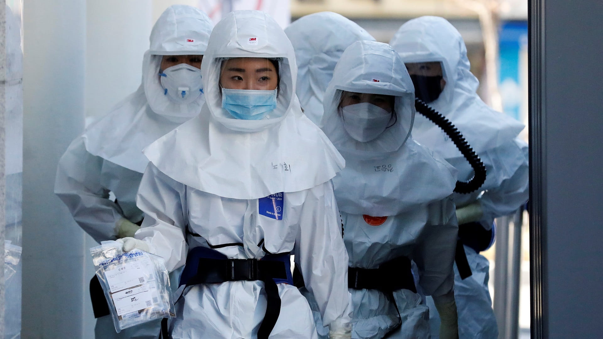 Image for the title: South Korea reports over 18,000 new COVID-19 cases 