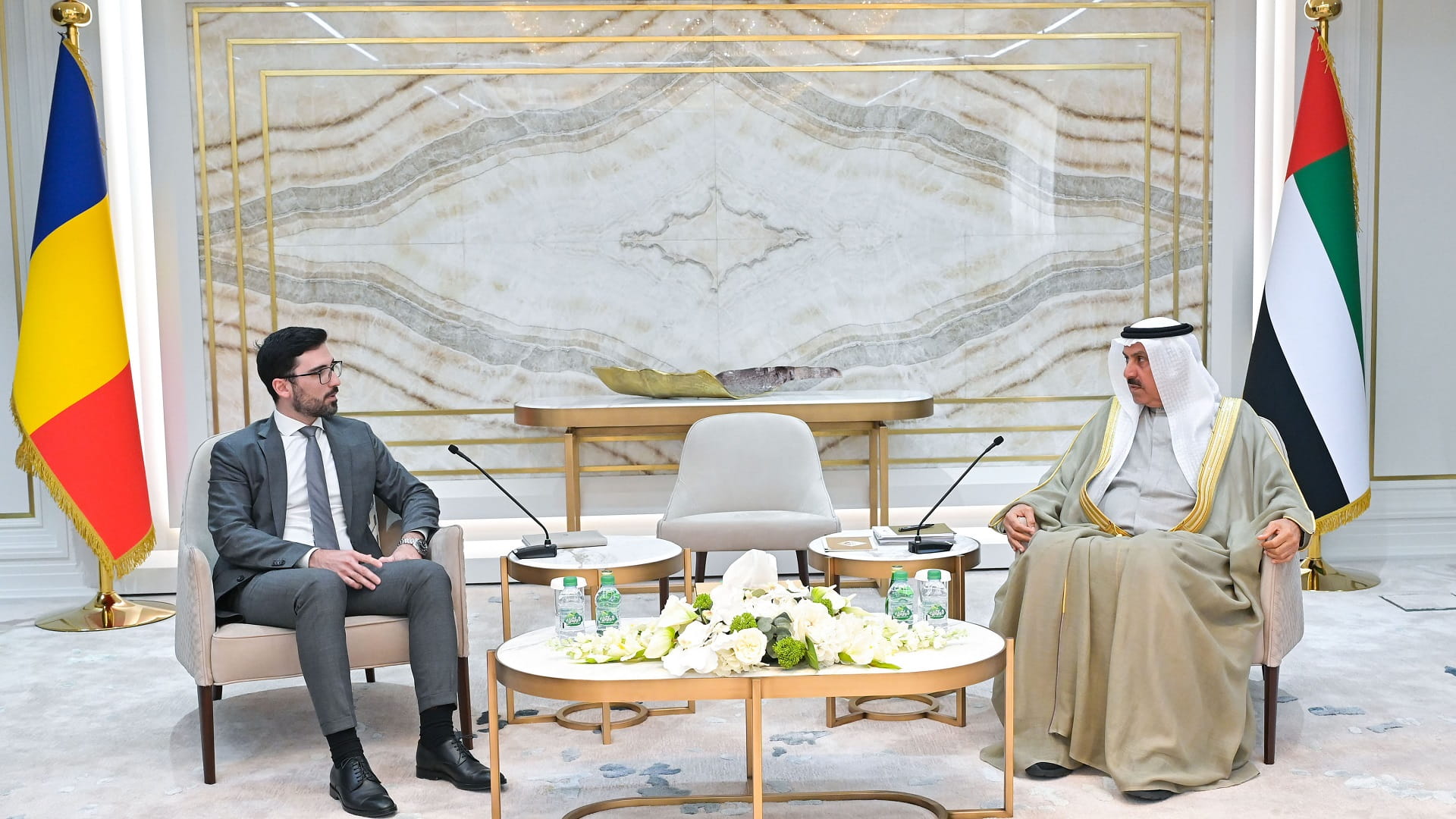 صورة بعنوان: صقر غباش يبحث مع سفراء معتمدين في الدولة تعزيز التعاون البرلماني 