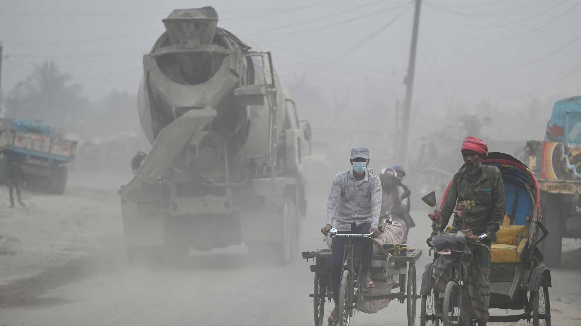 Image for the title: IMF board approves $4.7 billion support program for Bangladesh 