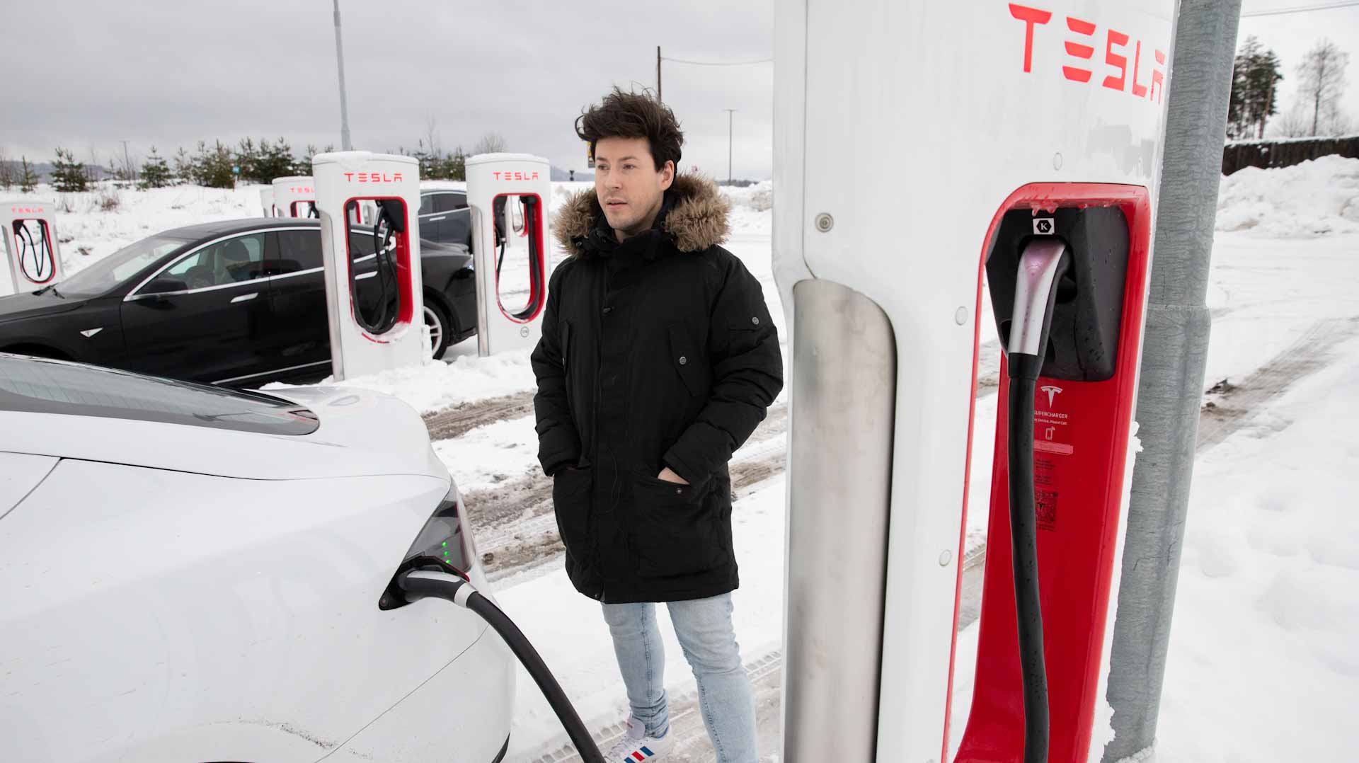 Image for the title: Arctic cold 'no sweat' for electric cars in Norway 