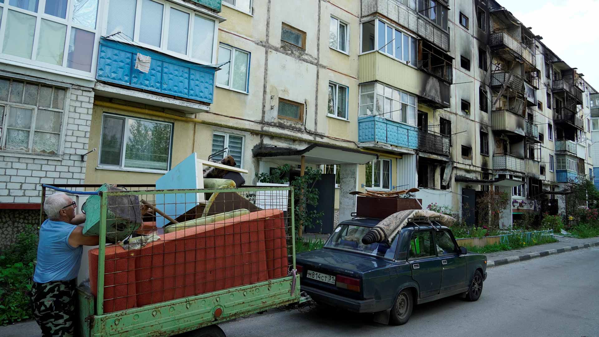 Image for the title: Ukraine says Russian troops advancing in 'fierce fighting' 