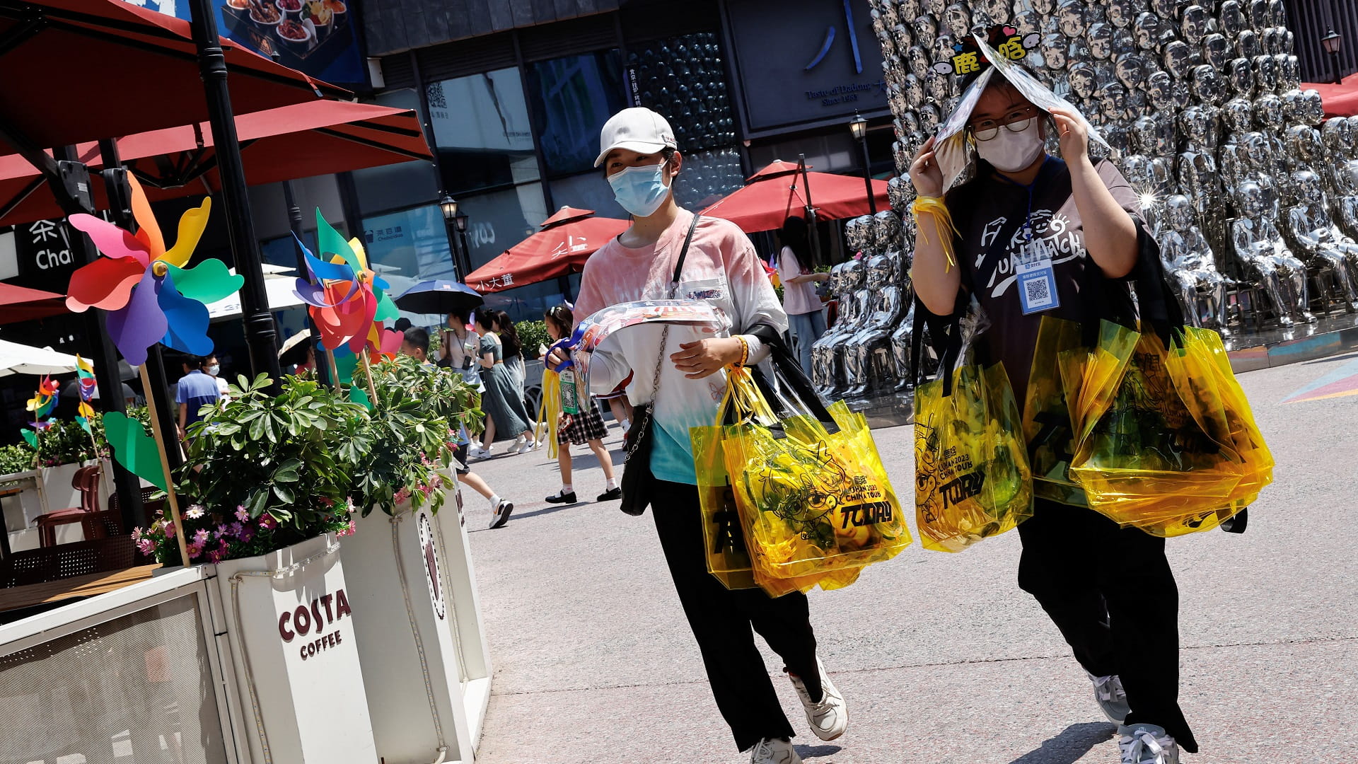 صورة بعنوان: مرصد كوبرنيكوس: العالم شهد أكثر أشهر يونيو حراً على الإطلاق 