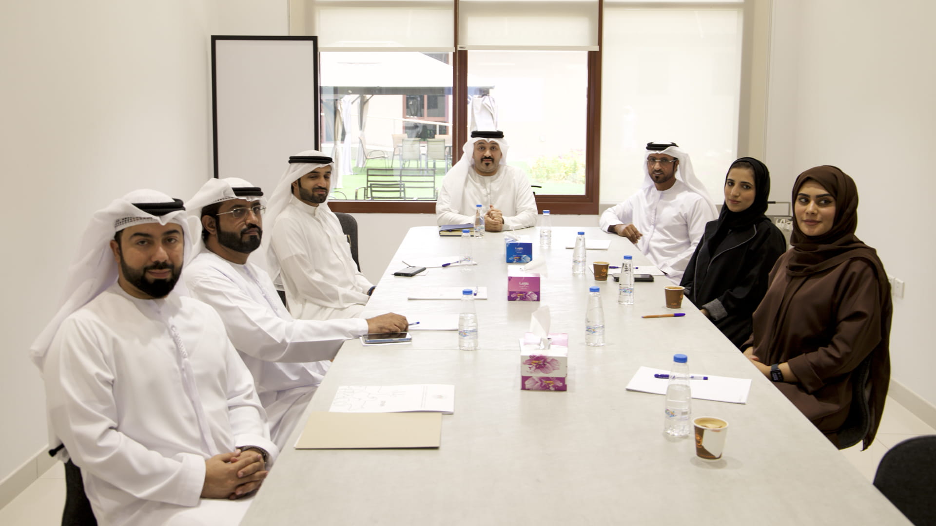 صورة بعنوان: الشارقة للهجن يعقد اجتماعاً تنسيقياً مع هيئة البيئة والمحميات 