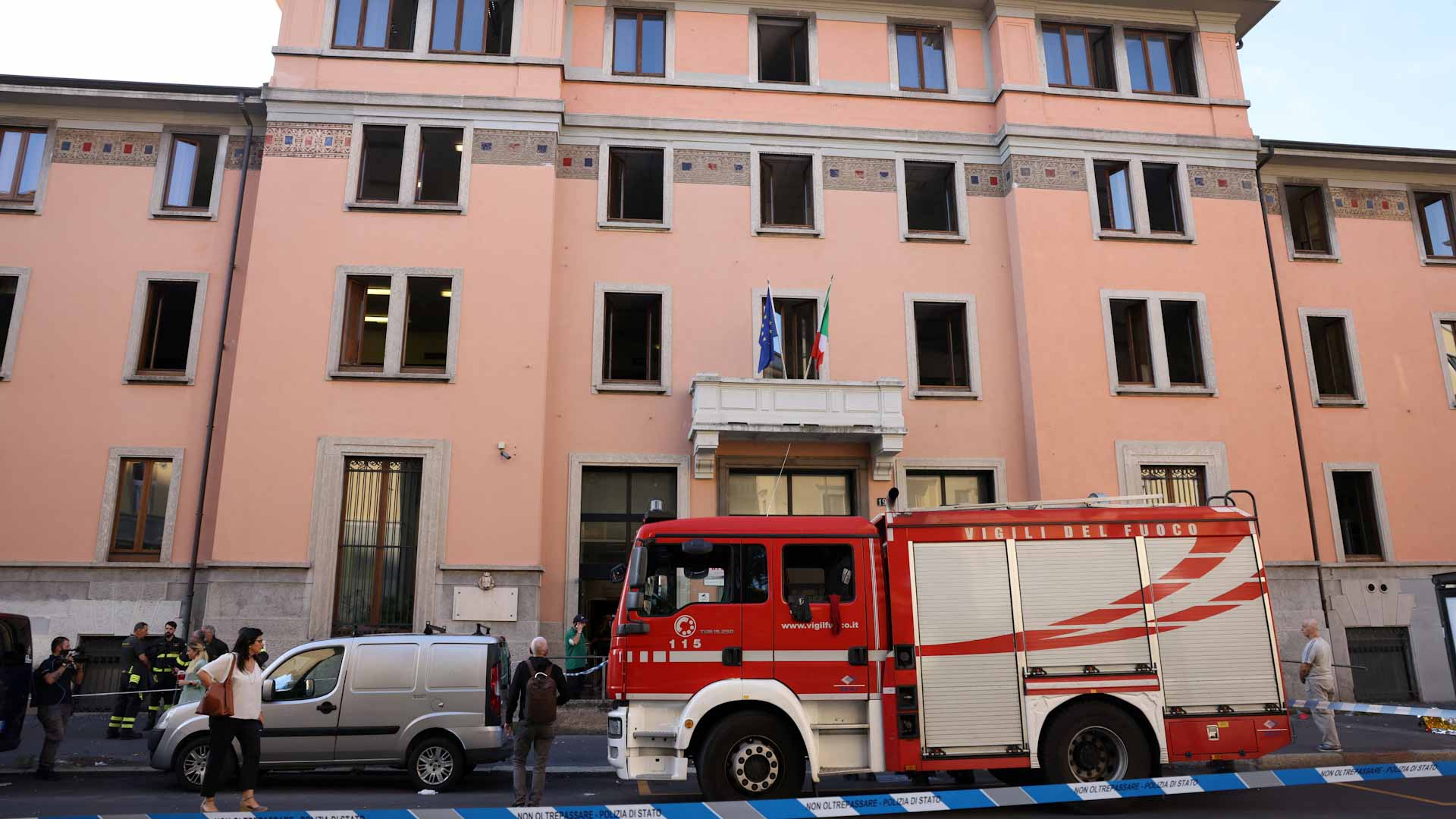 صورة بعنوان: حريق يلتهم دار للمسنين في ميلان ويتسبب بمقتل 6 وإصابة 68 