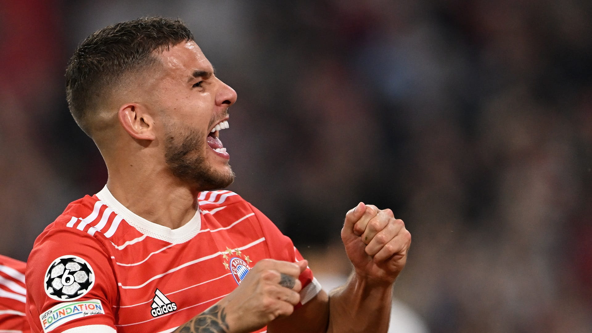 صورة بعنوان: باريس سان جيرمان يتعاقد مع النجم لوكاس هيرنانديز 