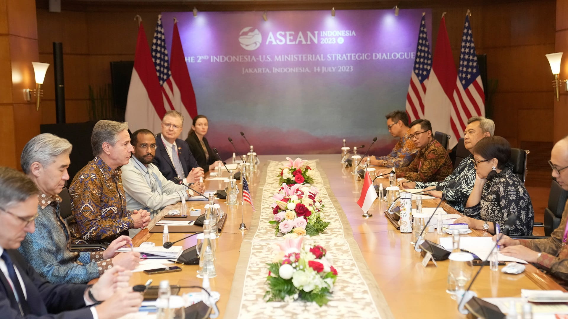 Image for the title: Big power disputes in spotlight at Southeast Asia security meet 