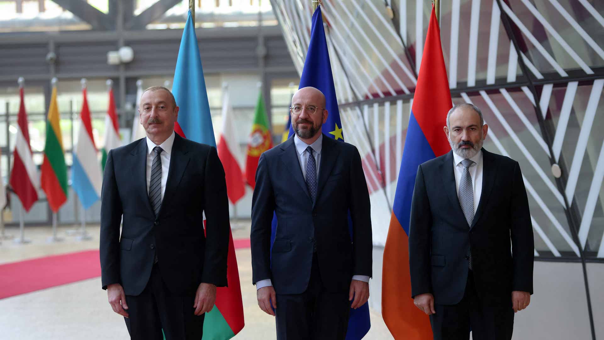 Image for the title: Azerbaijan, Armenia hold talks, Russia proposes Moscow summit 