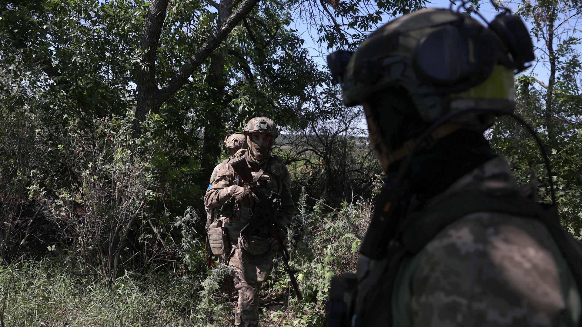 Image for the title: Ukraine says fighting in east has intensified 